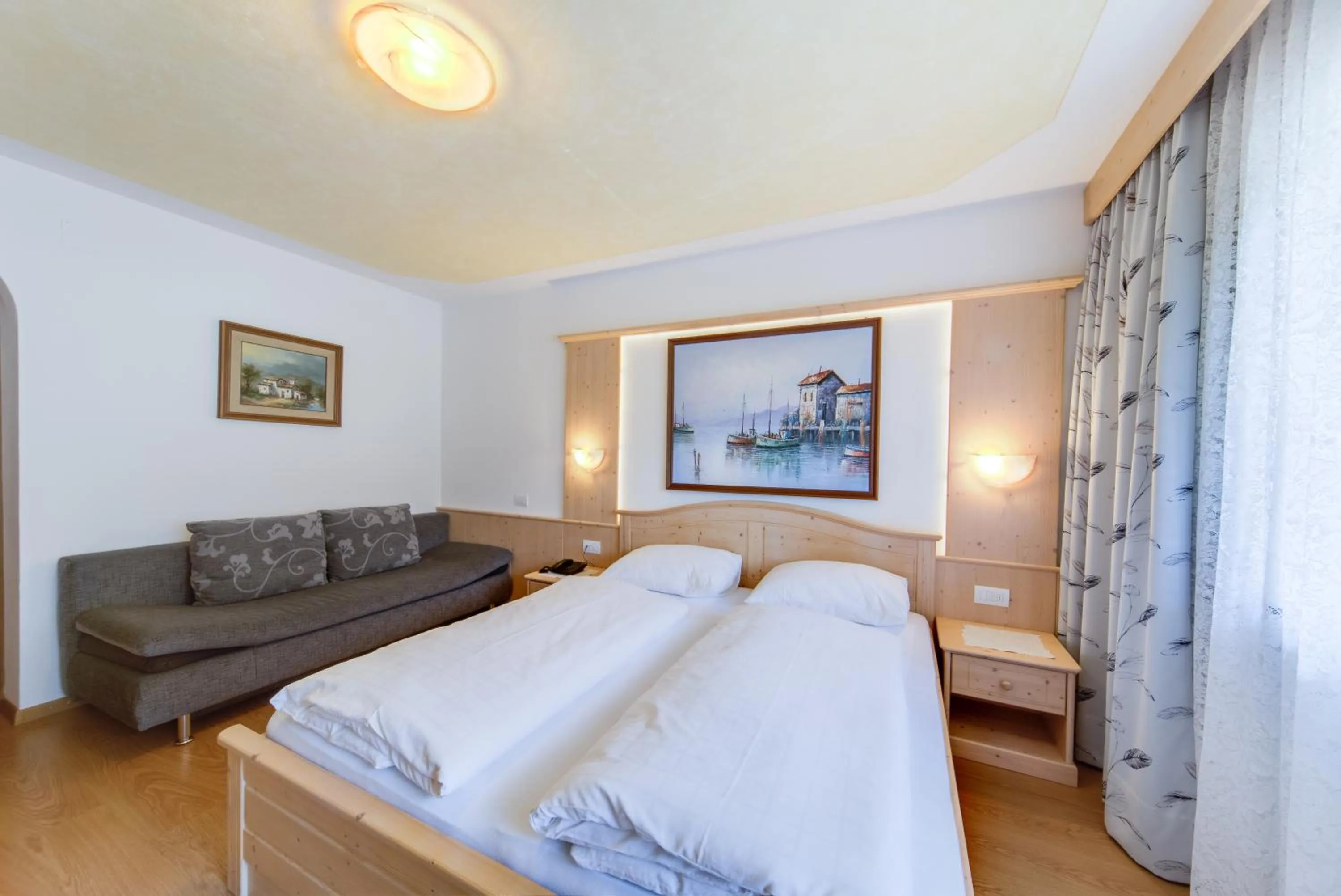 Photo of the whole room, Bed in Hotel Schwarzbachhof