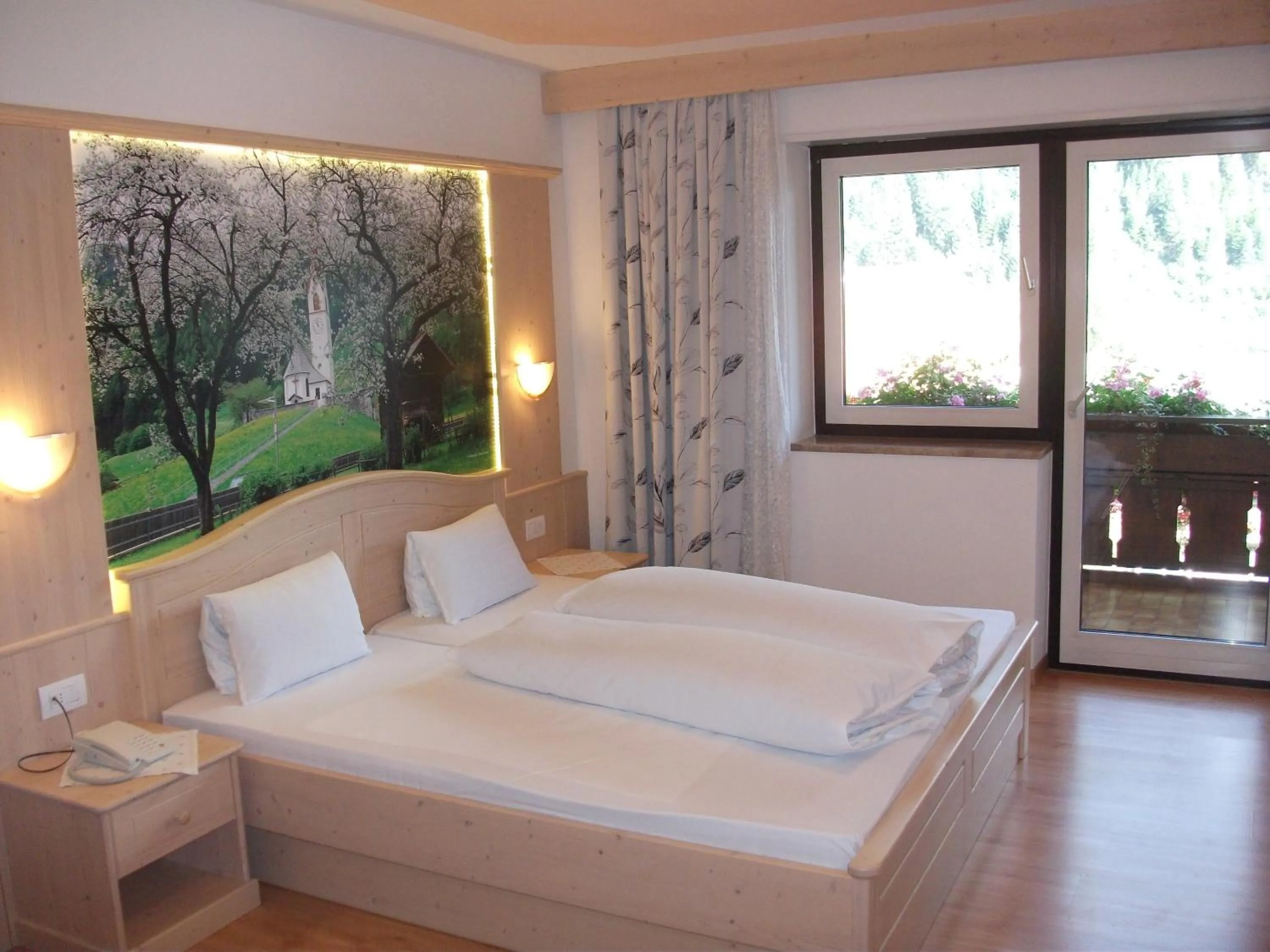 Bed in Hotel Schwarzbachhof
