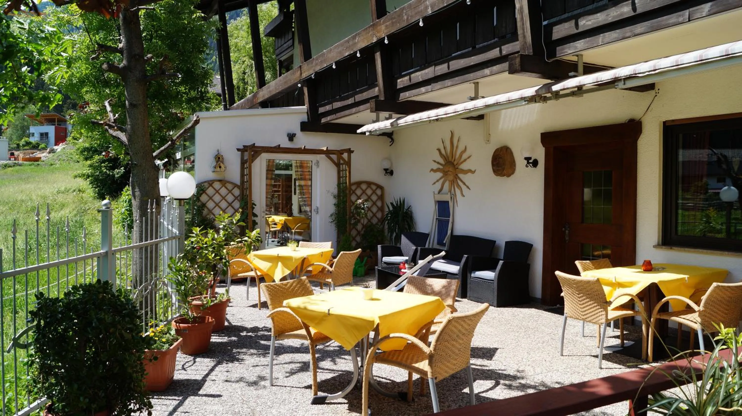 Restaurant/places to eat in Hotel Schwarzbachhof