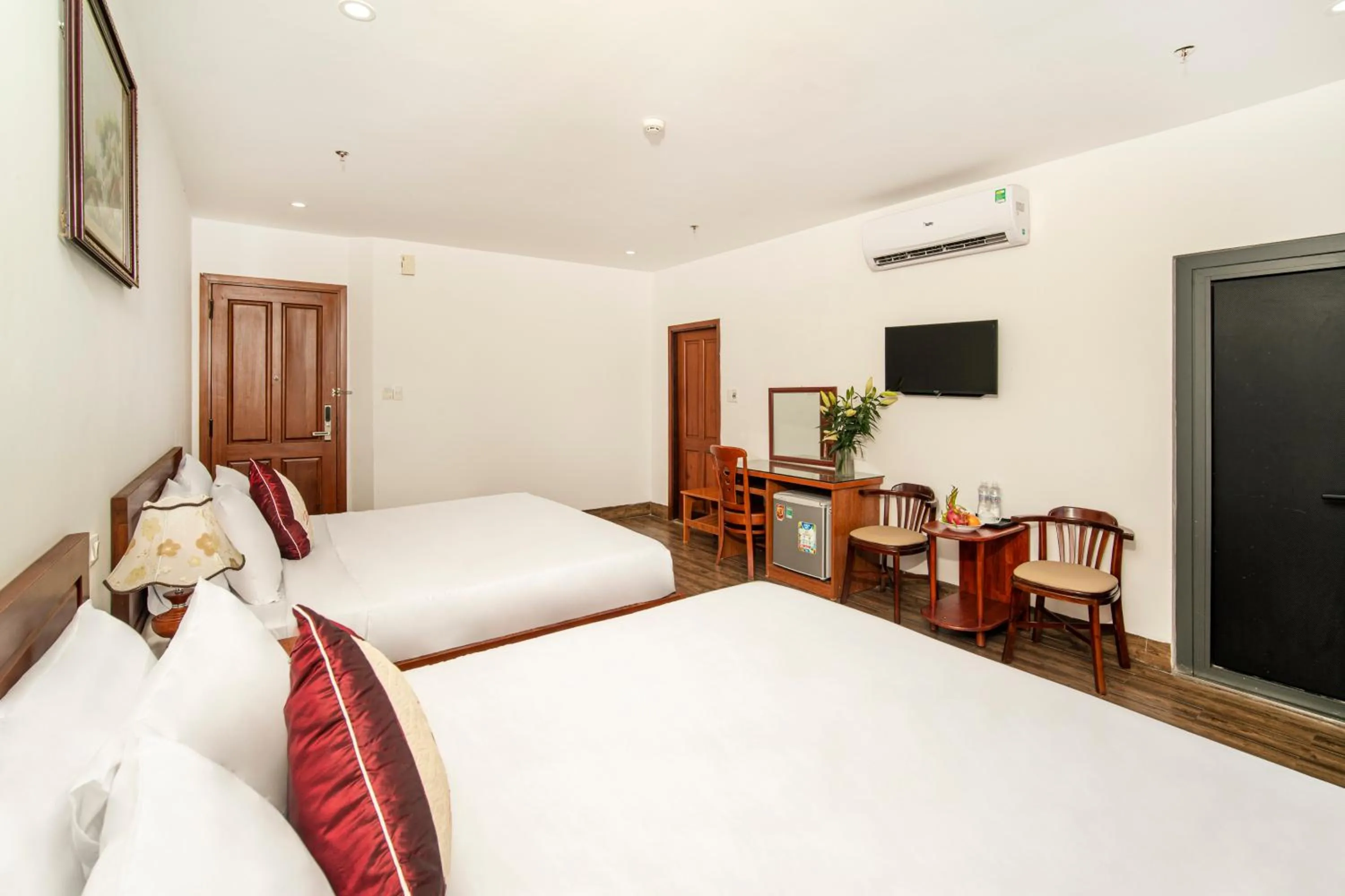 TV and multimedia, Bed in Phú An Hotel