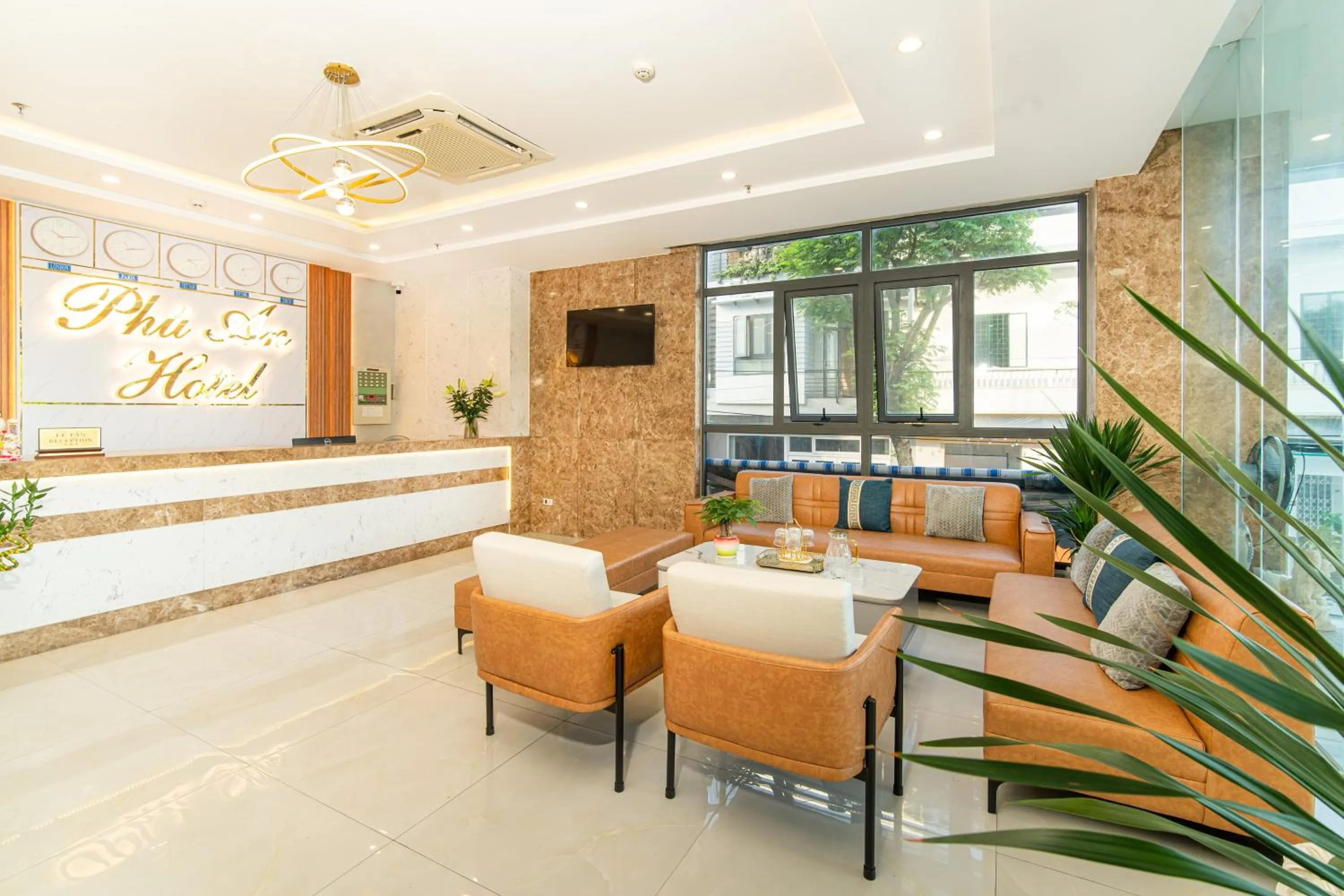 Lobby or reception in Phú An Hotel