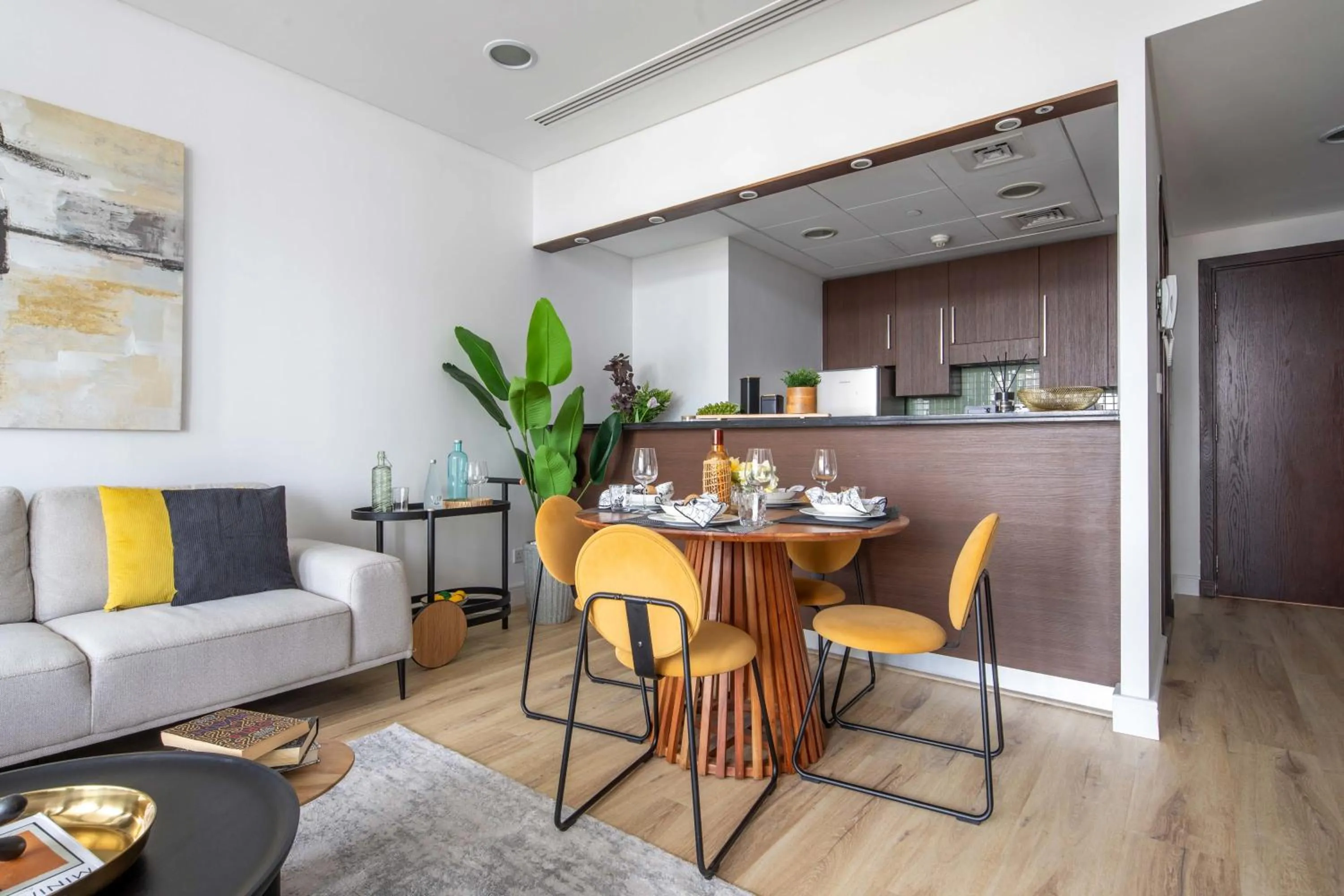 Frank Porter - Burj Daman