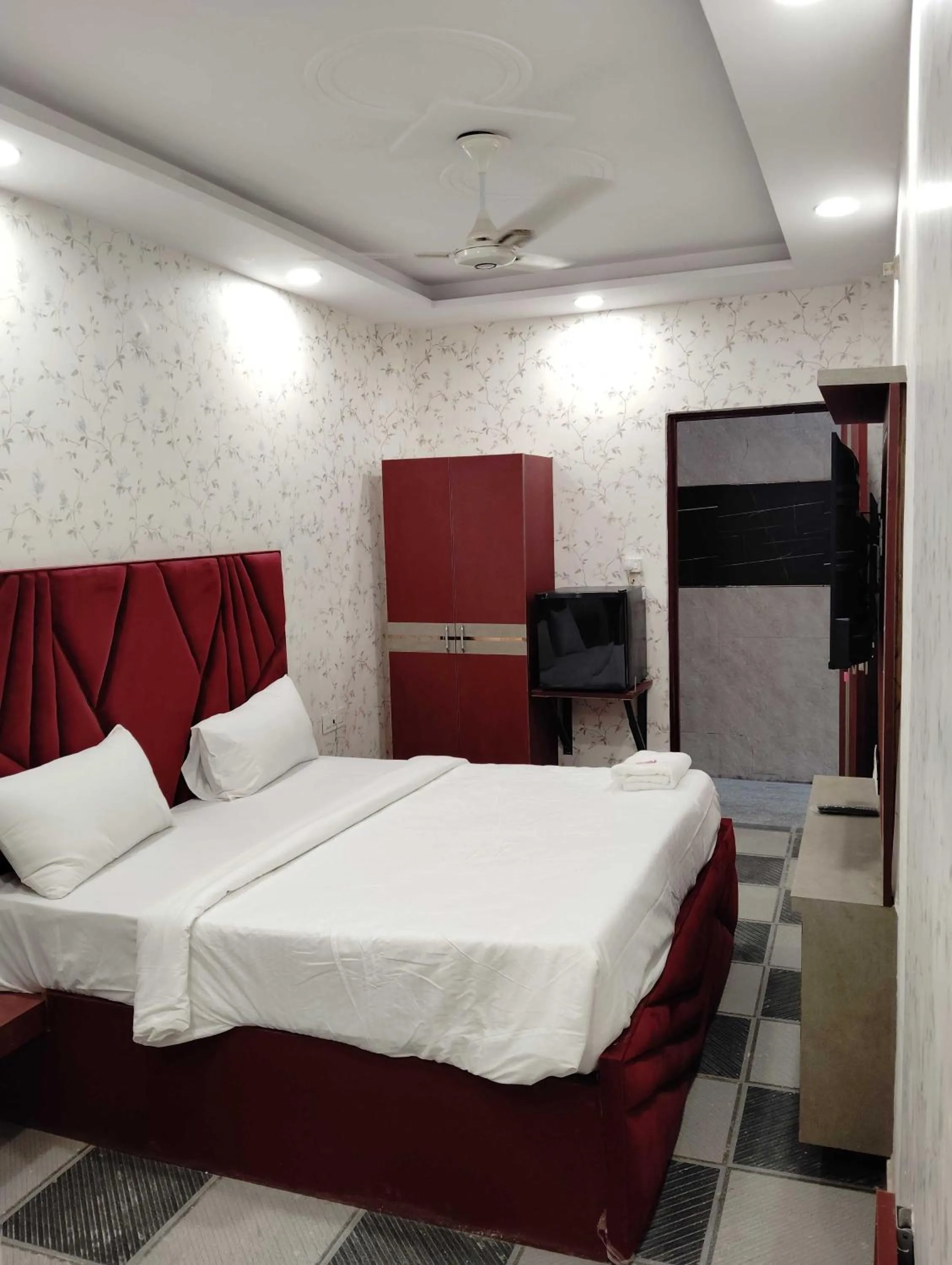 Bedroom, Bed in Hotal O Cloud Inn