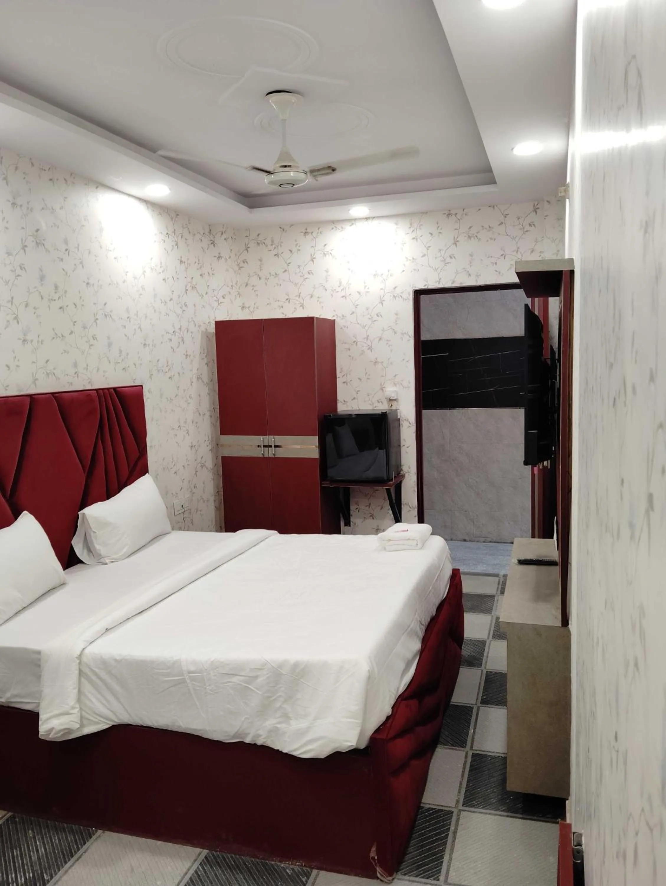 Bedroom, Bed in Hotal O Cloud Inn