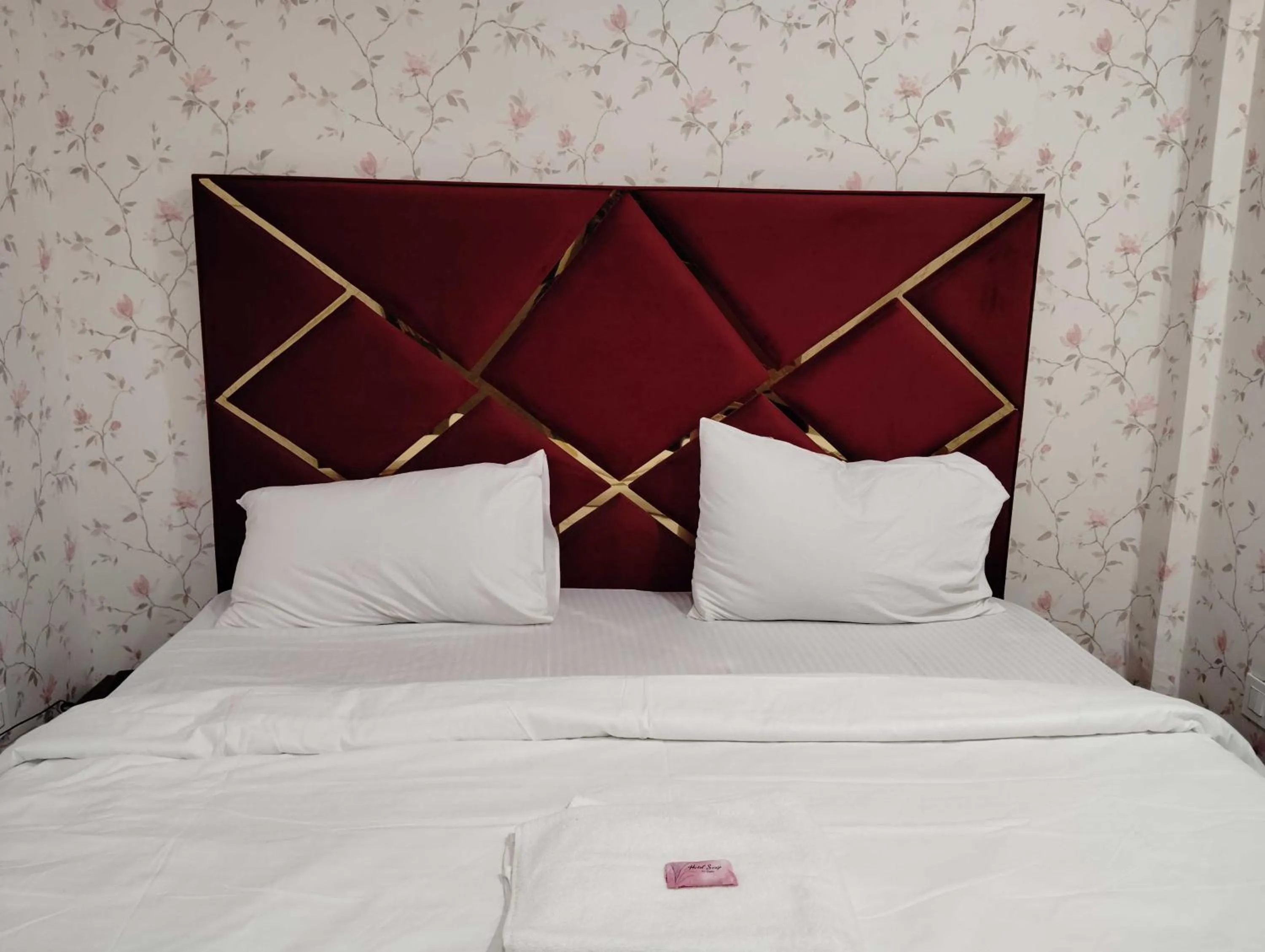 Bedroom, Bed in Hotal O Cloud Inn