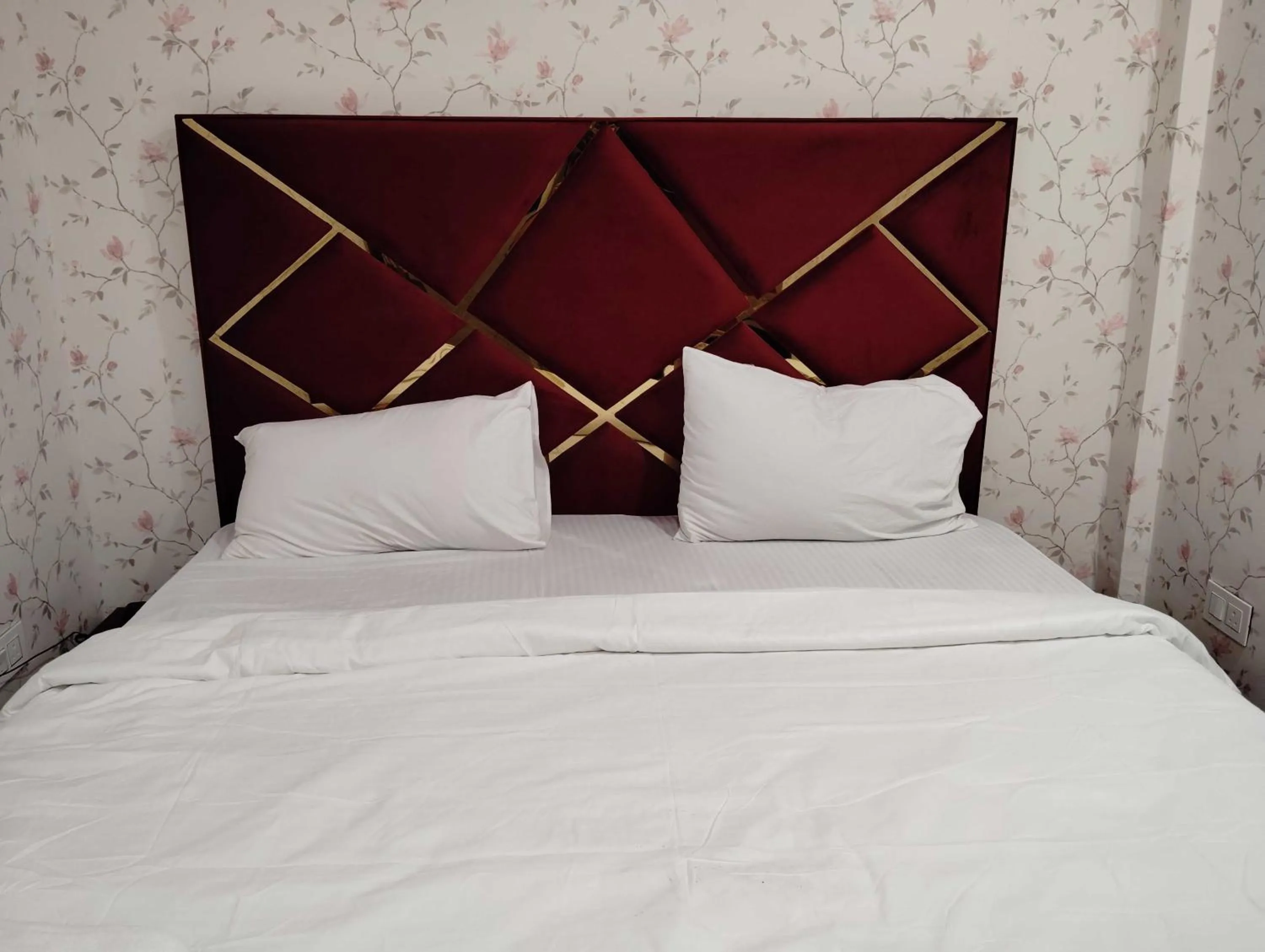 Bedroom, Bed in Hotal O Cloud Inn
