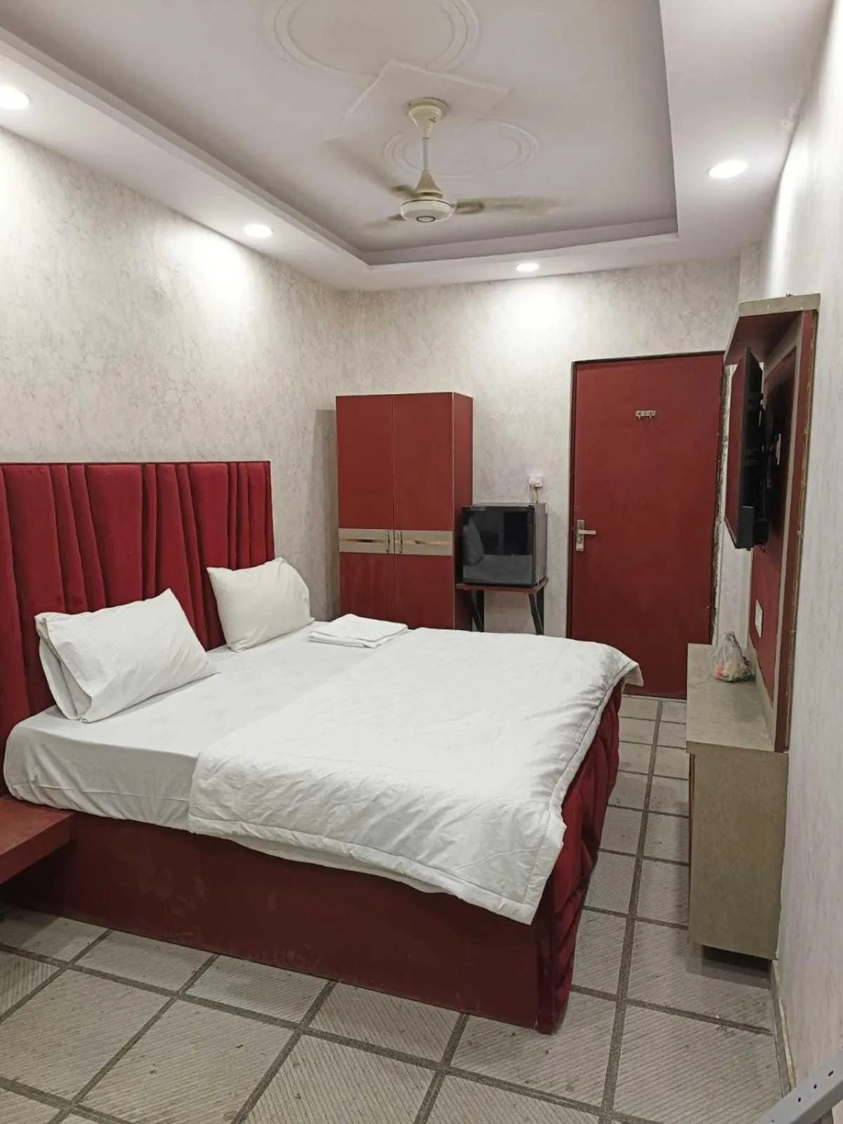 Bedroom, Bed in Hotal O Cloud Inn