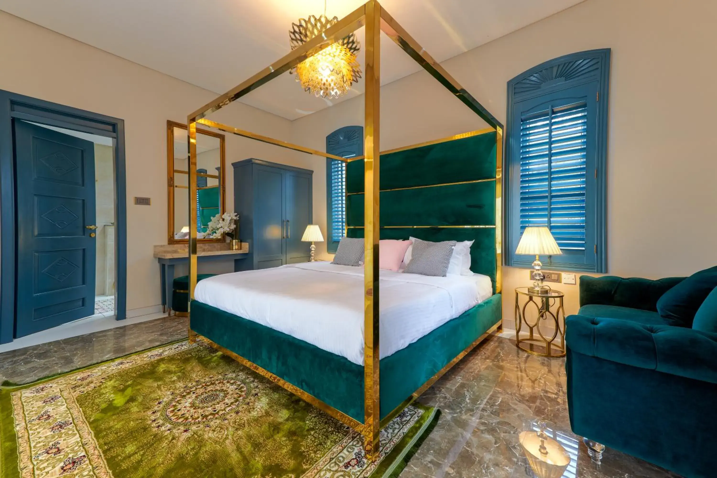 Suite with Mountain View in Clouds Nest By Aanvis Inn Suite with Mountain View in Clouds Nest By Aanvis Inn