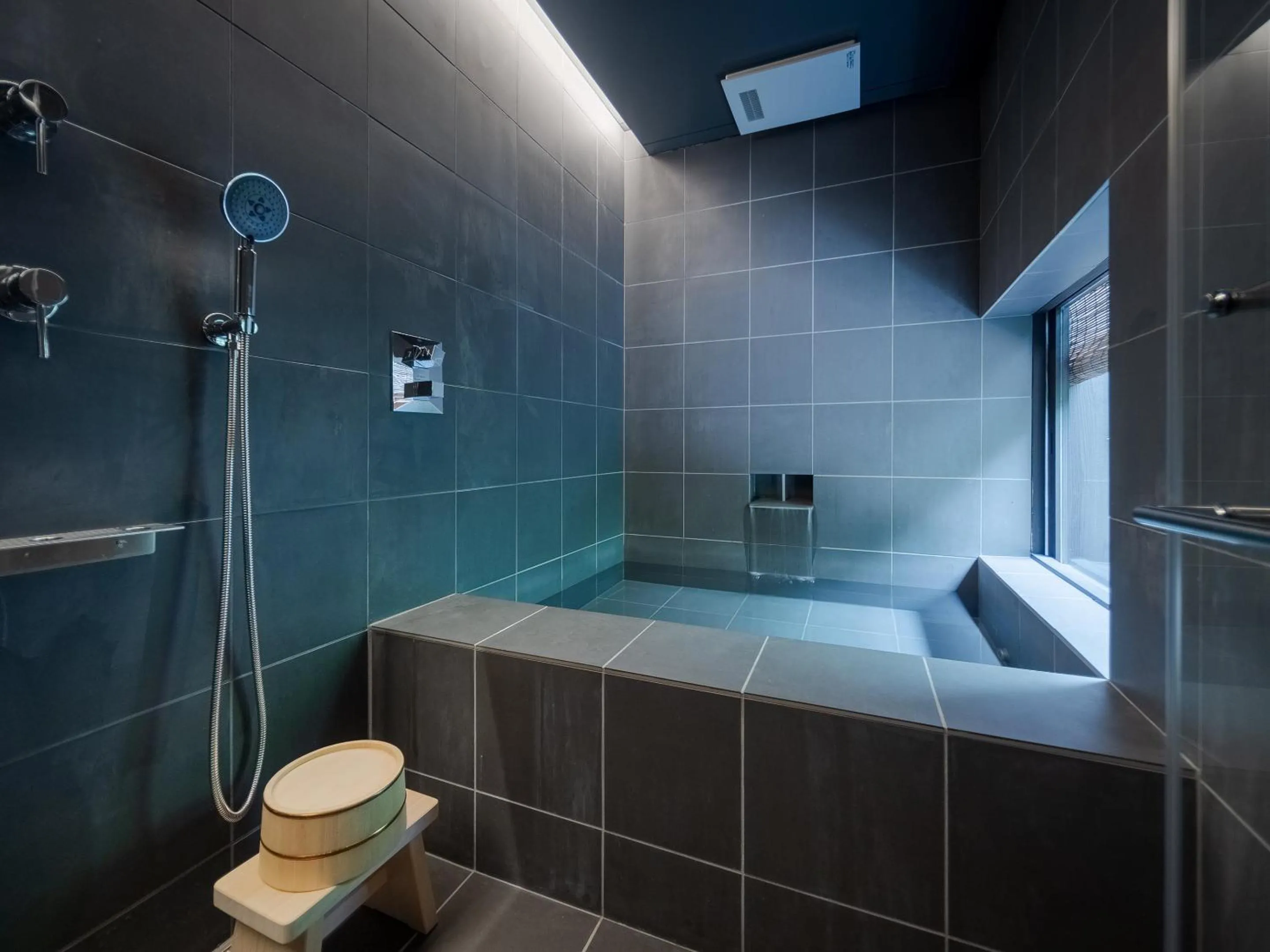 Bathroom in Mizunoha Machiya House