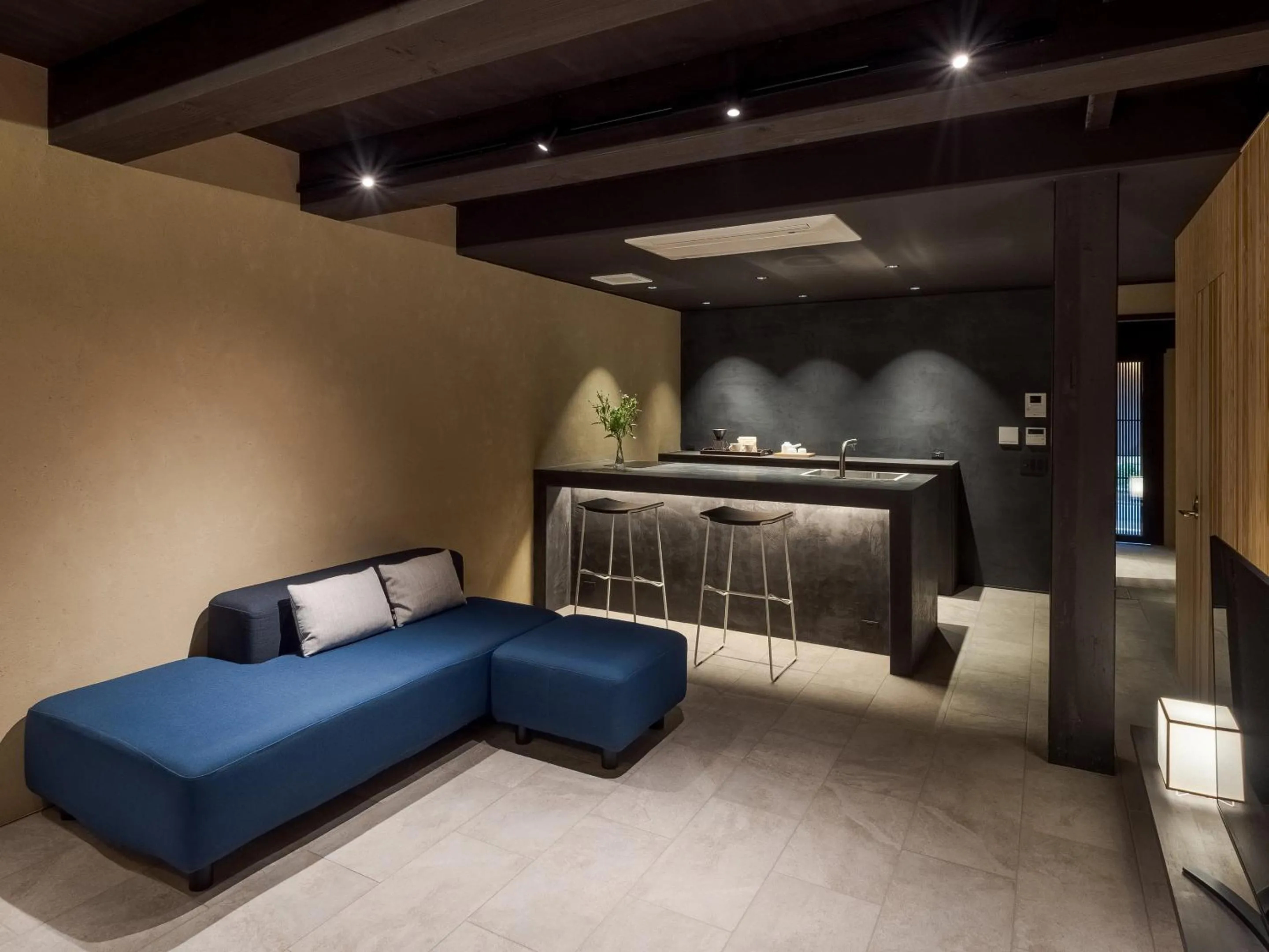 Living room, Bed in Mizunoha Machiya House