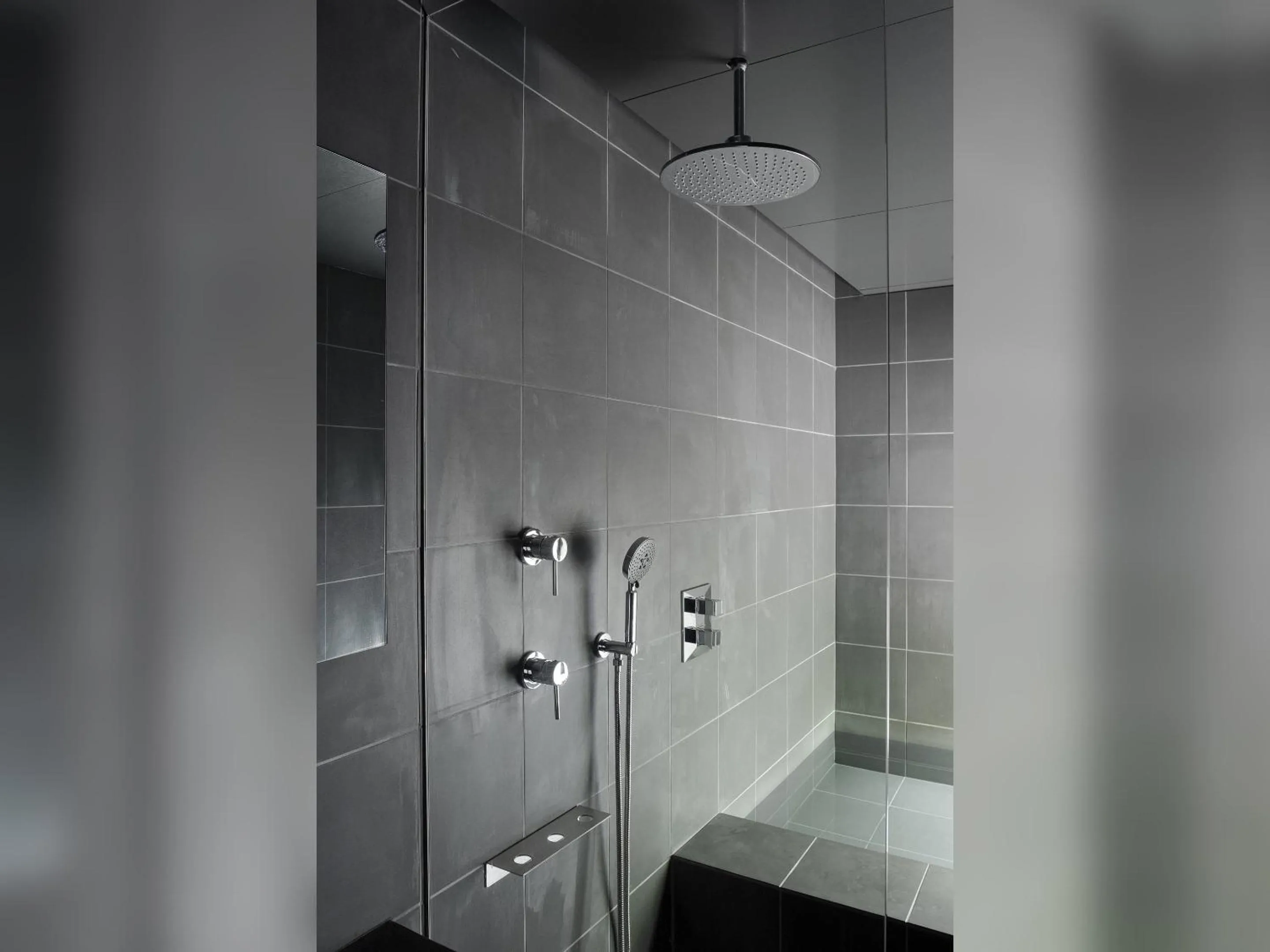 Bathroom in Mizunoha Machiya House