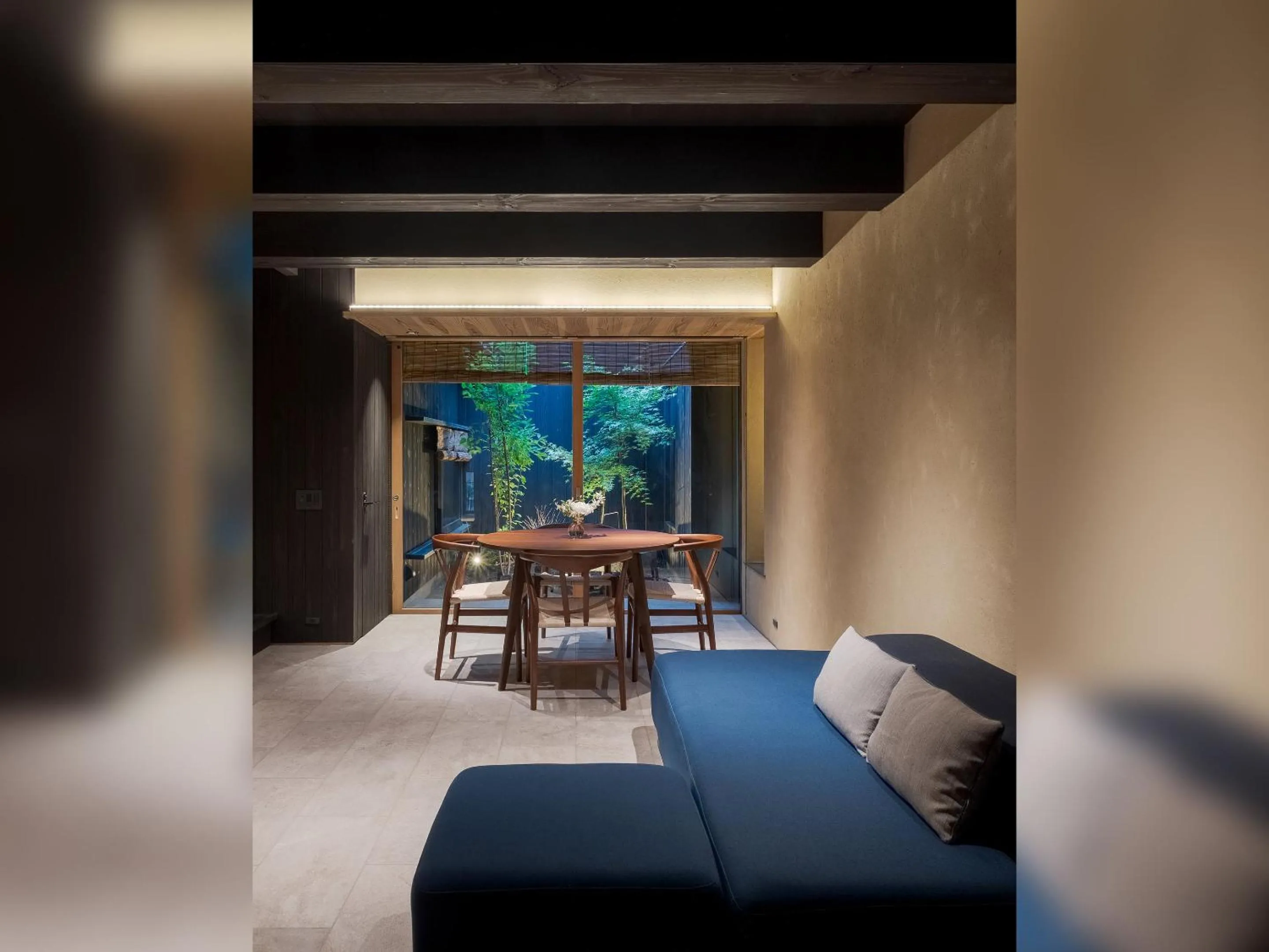 Living room, Bed in Mizunoha Machiya House