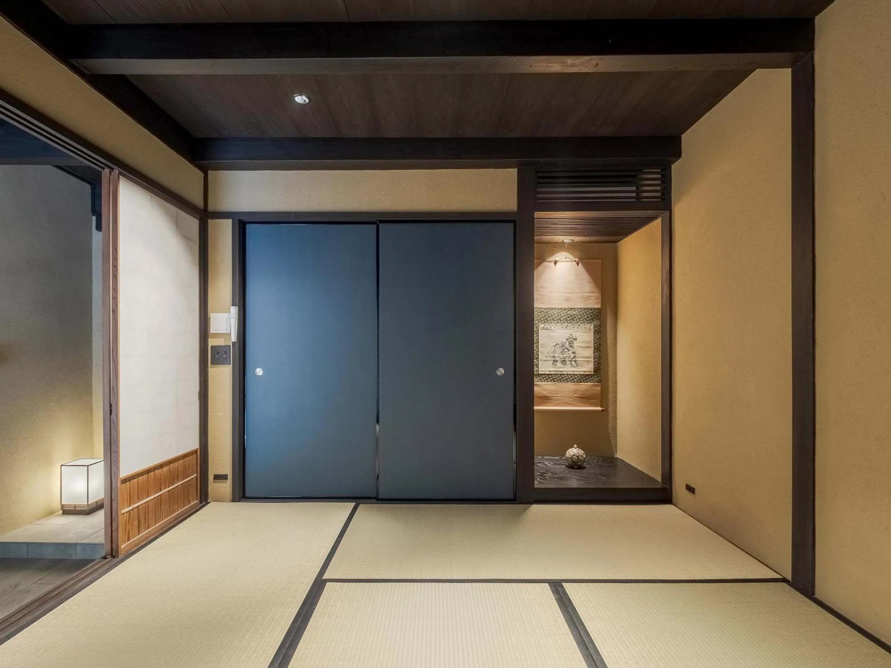 Photo of the whole room in Mizunoha Machiya House