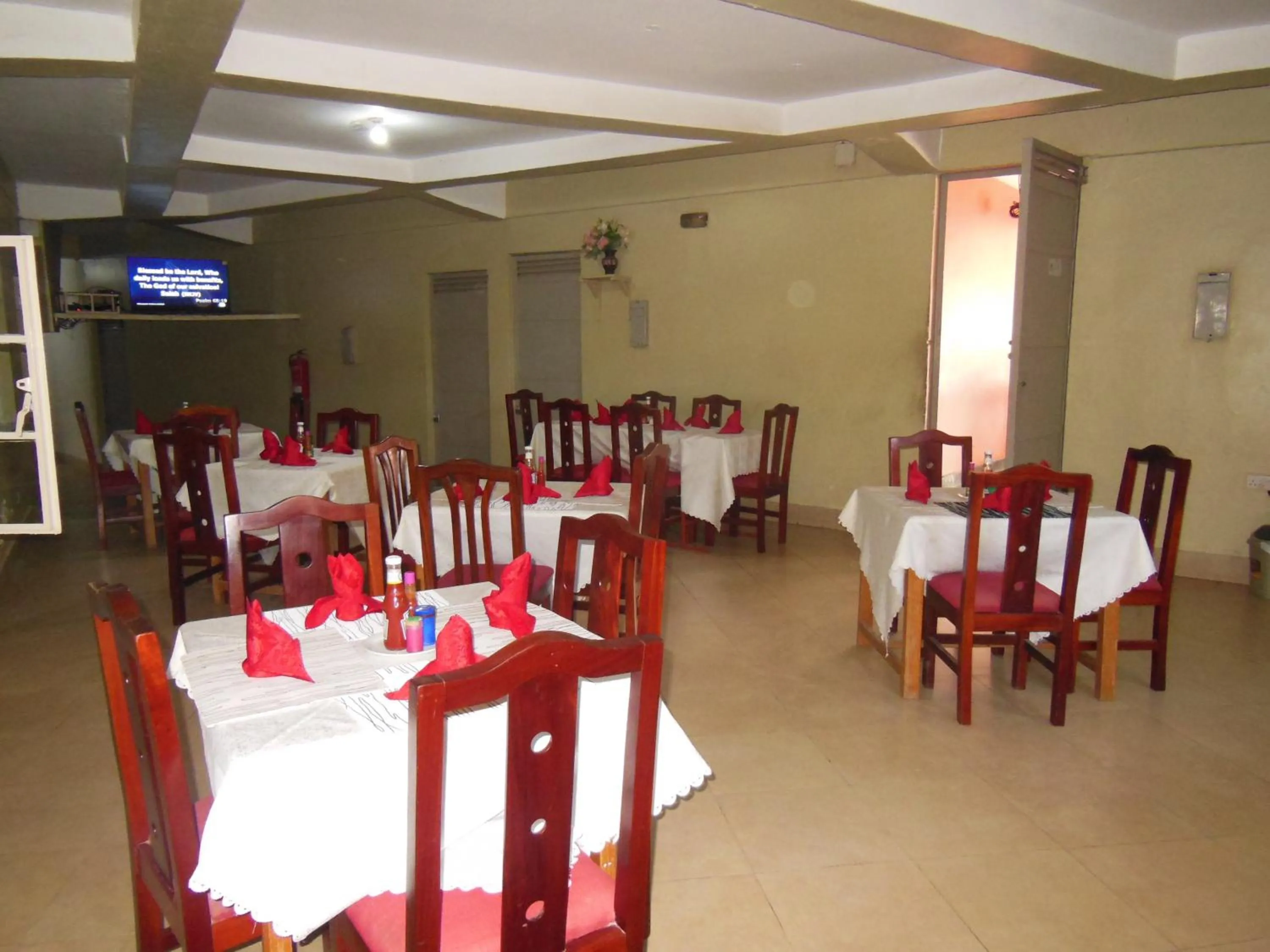 Restaurant/places to eat in Psalms Motel