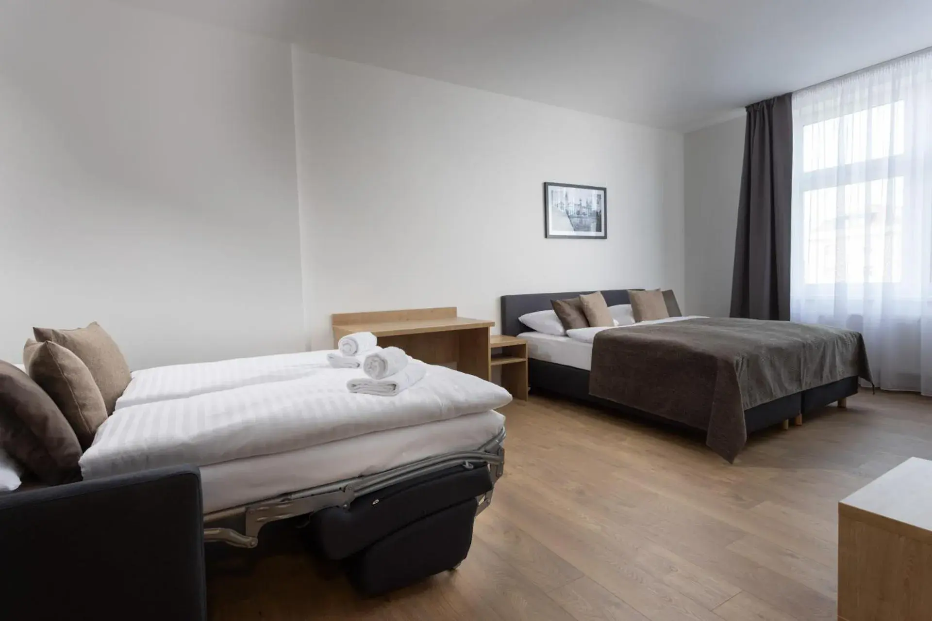 Deluxe Two-bedroom Apartment with Kitchen - single occupancy in Residence Morris Mladá Boleslav Deluxe Two-bedroom Apartment with Kitchen - single occupancy in Residence Morris Mladá Boleslav