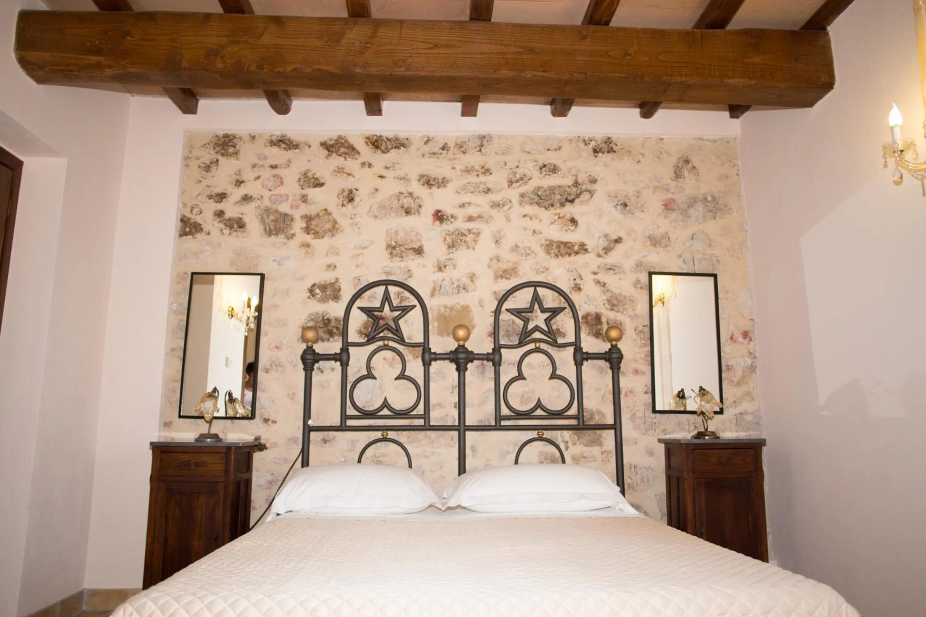 Bed in B&B Valle degli Ulivi Vallecorsa