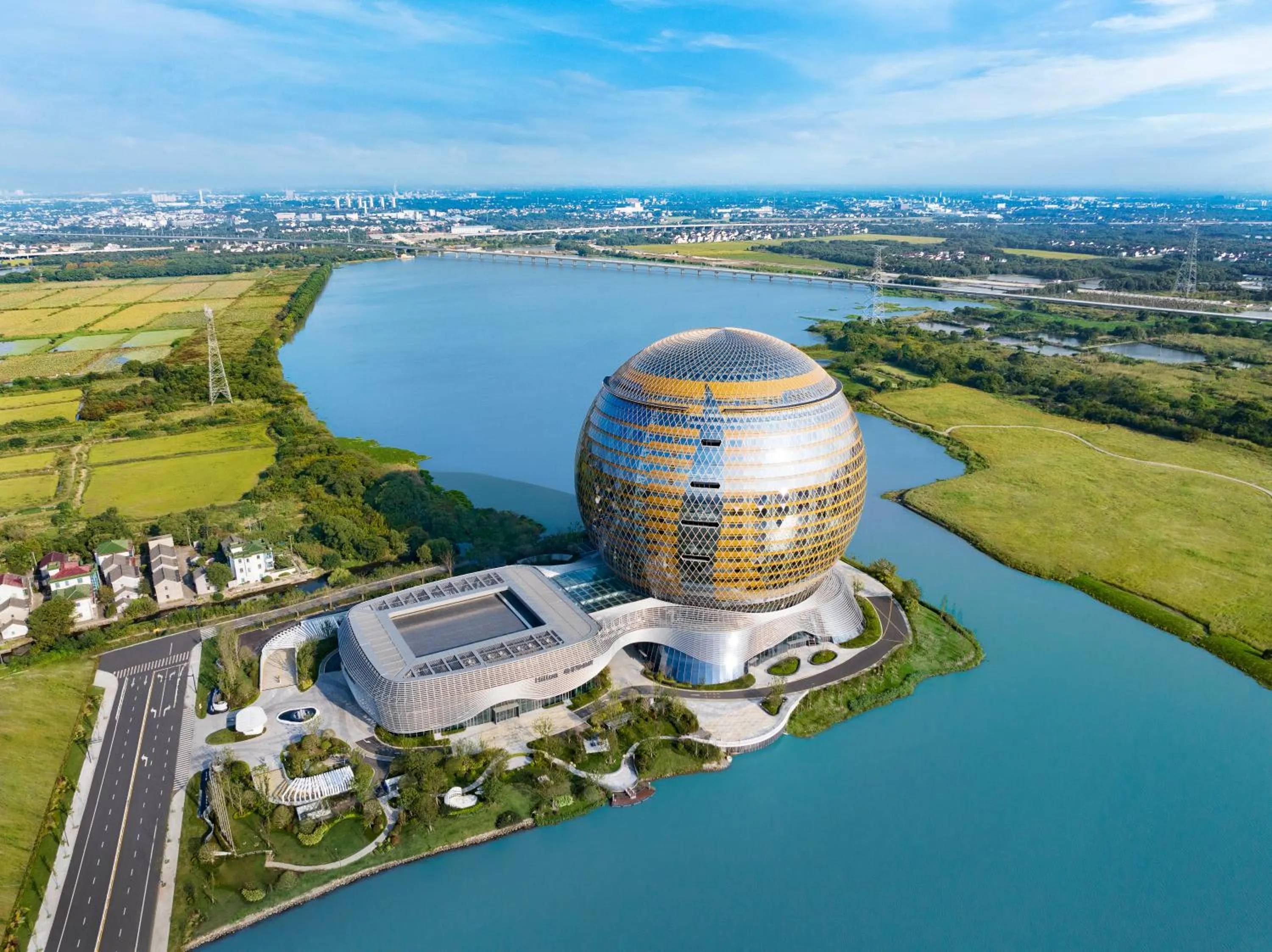Property building in Hilton Huzhou Nanxun