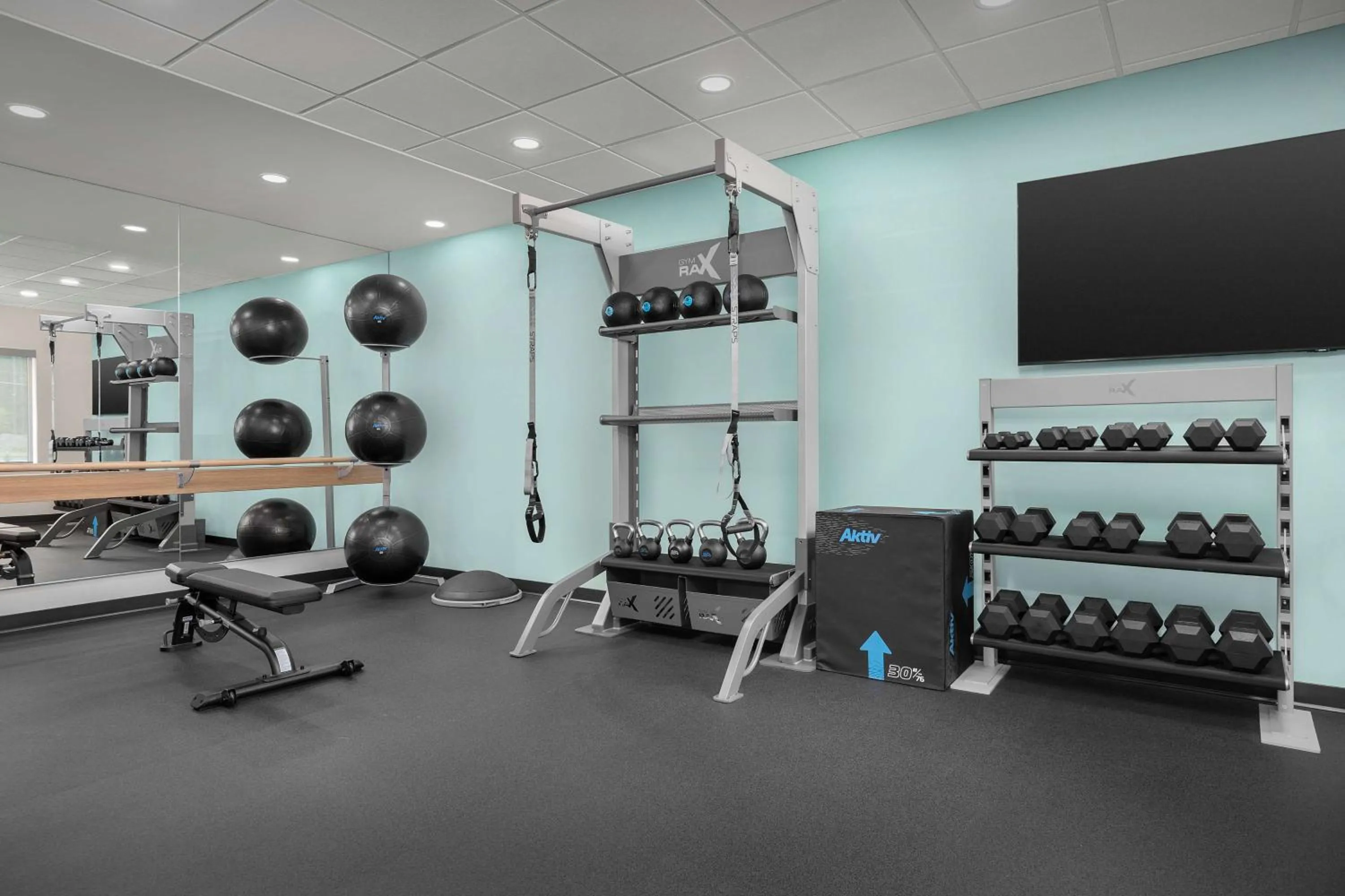 Fitness centre/facilities in Tru by Hilton Jacksonville West I 295