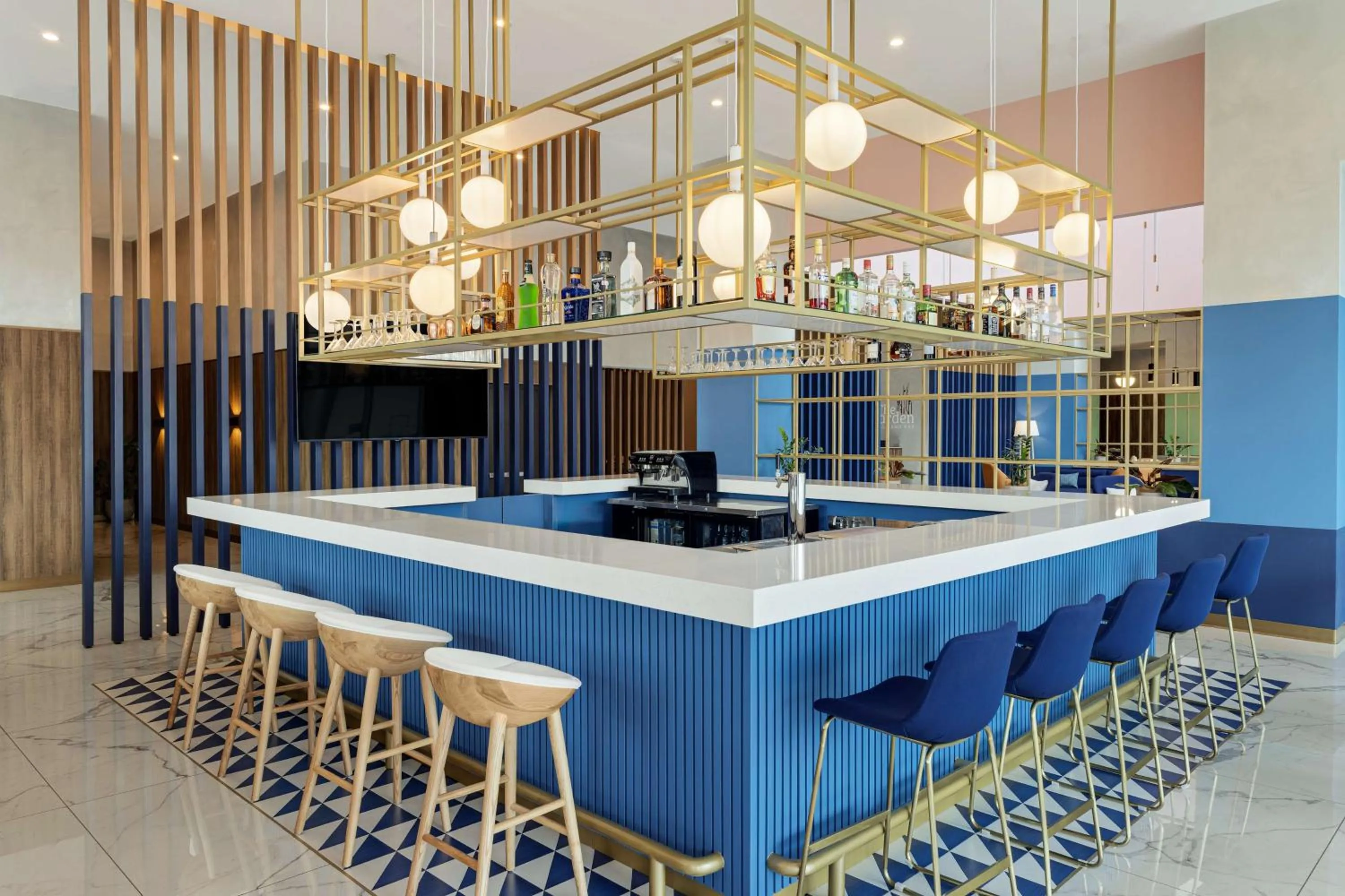 Lounge or bar in Hilton Garden Inn San Jose Airport City Mall