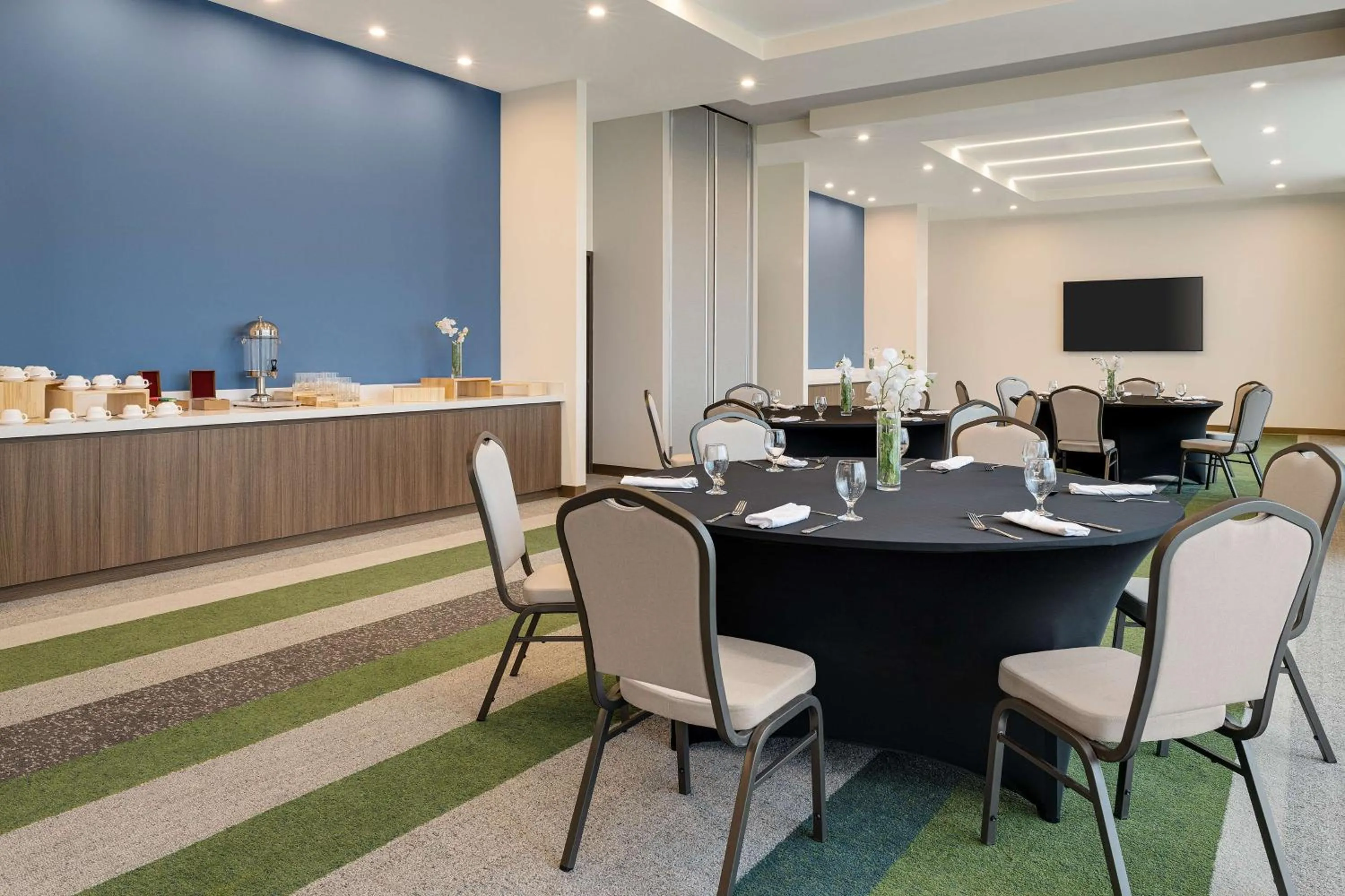 Meeting/conference room in Hilton Garden Inn San Jose Airport City Mall