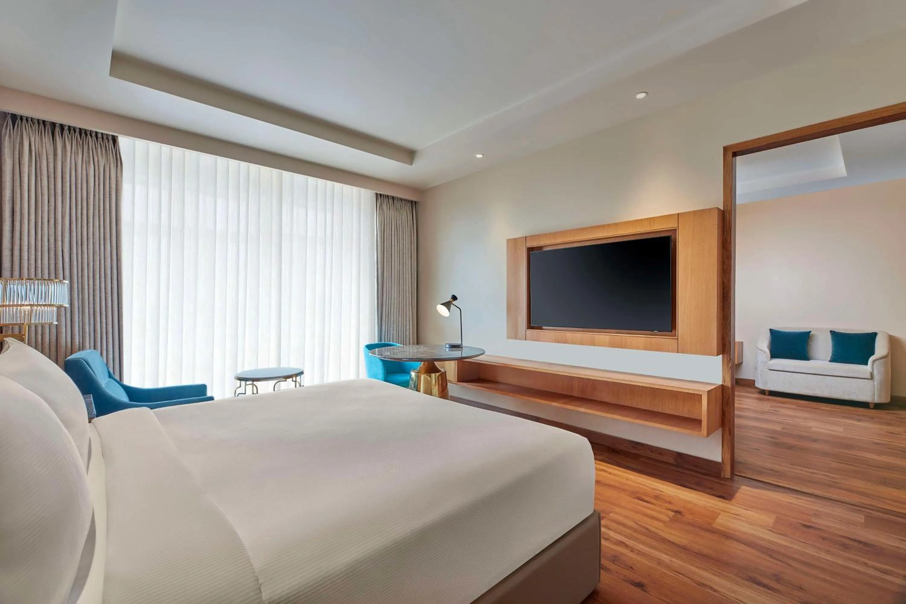 Bed in Doubletree By Hilton Varanasi