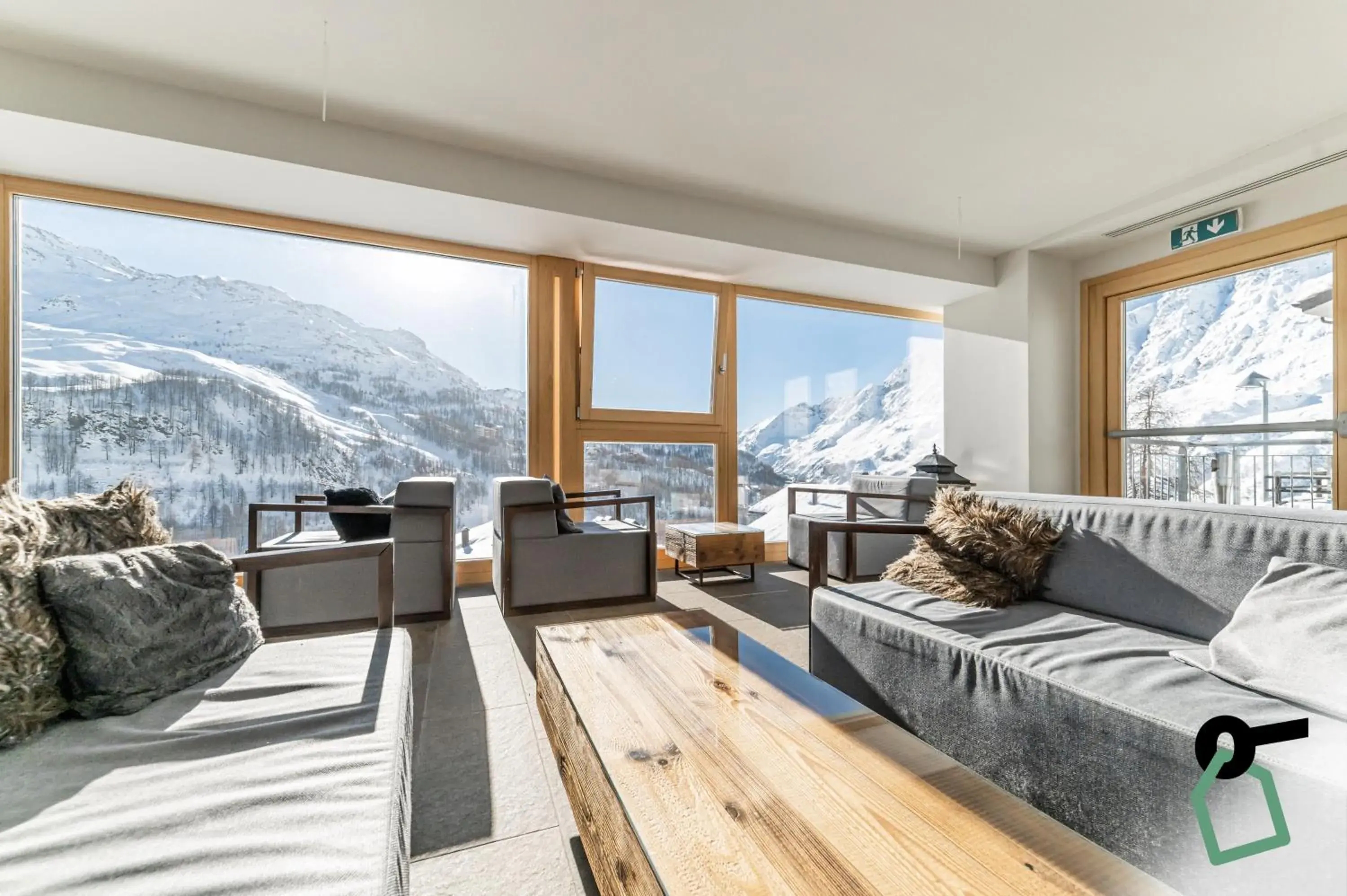 Lounge or bar in HOTIDAY Room Collection - Cervinia Lounge or bar in HOTIDAY Room Collection - Cervinia