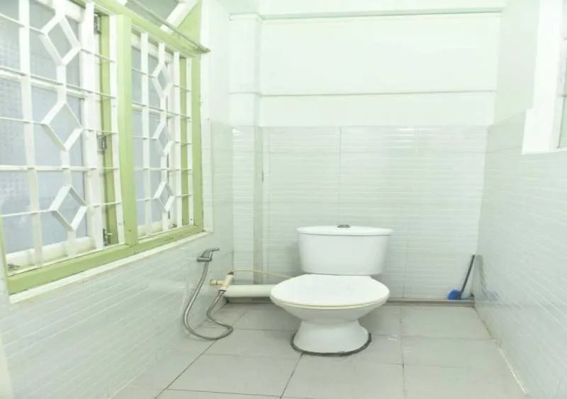 Toilet in Rolyda Guest House