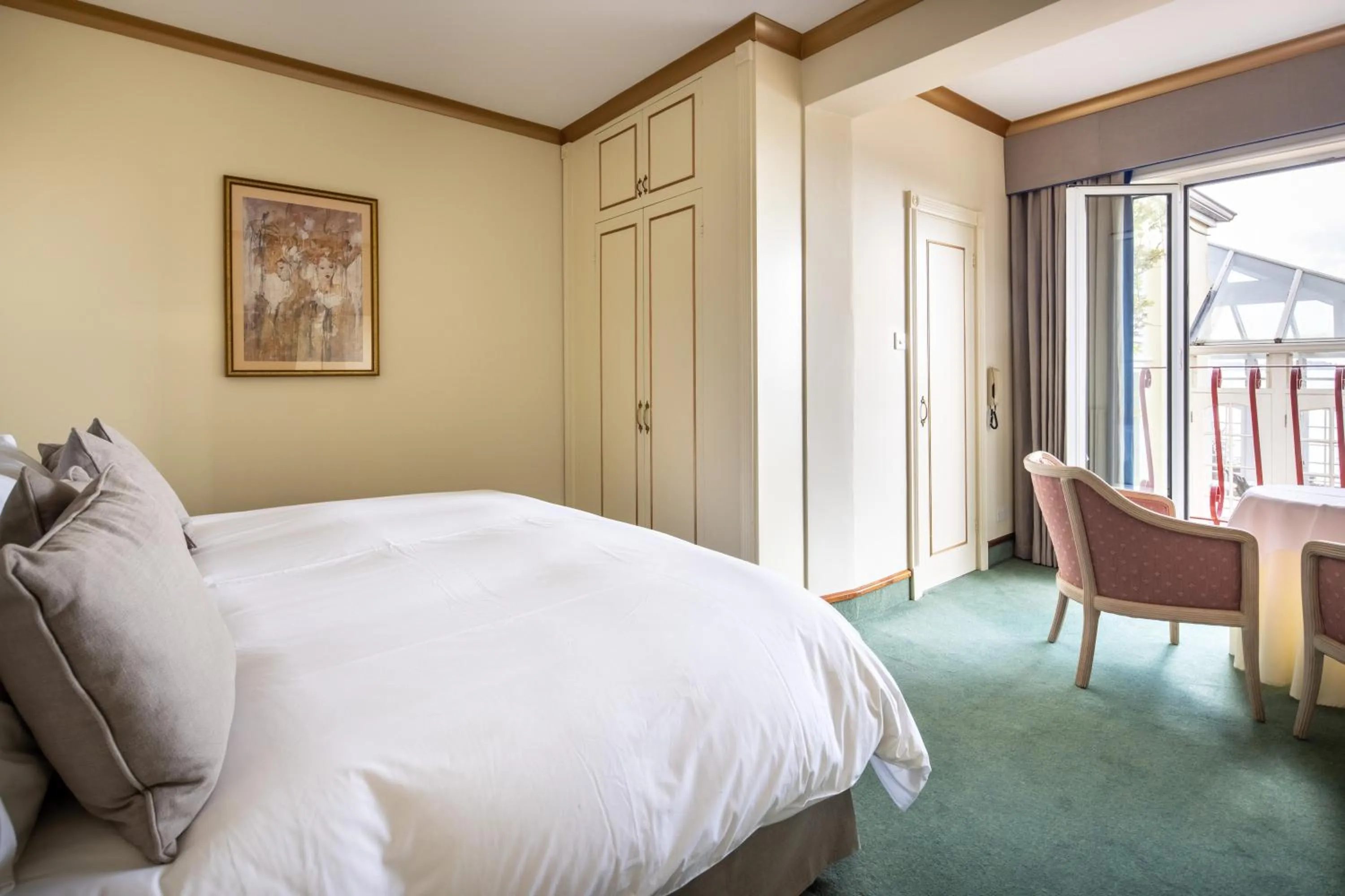 Bedroom, Bed in The Panorama