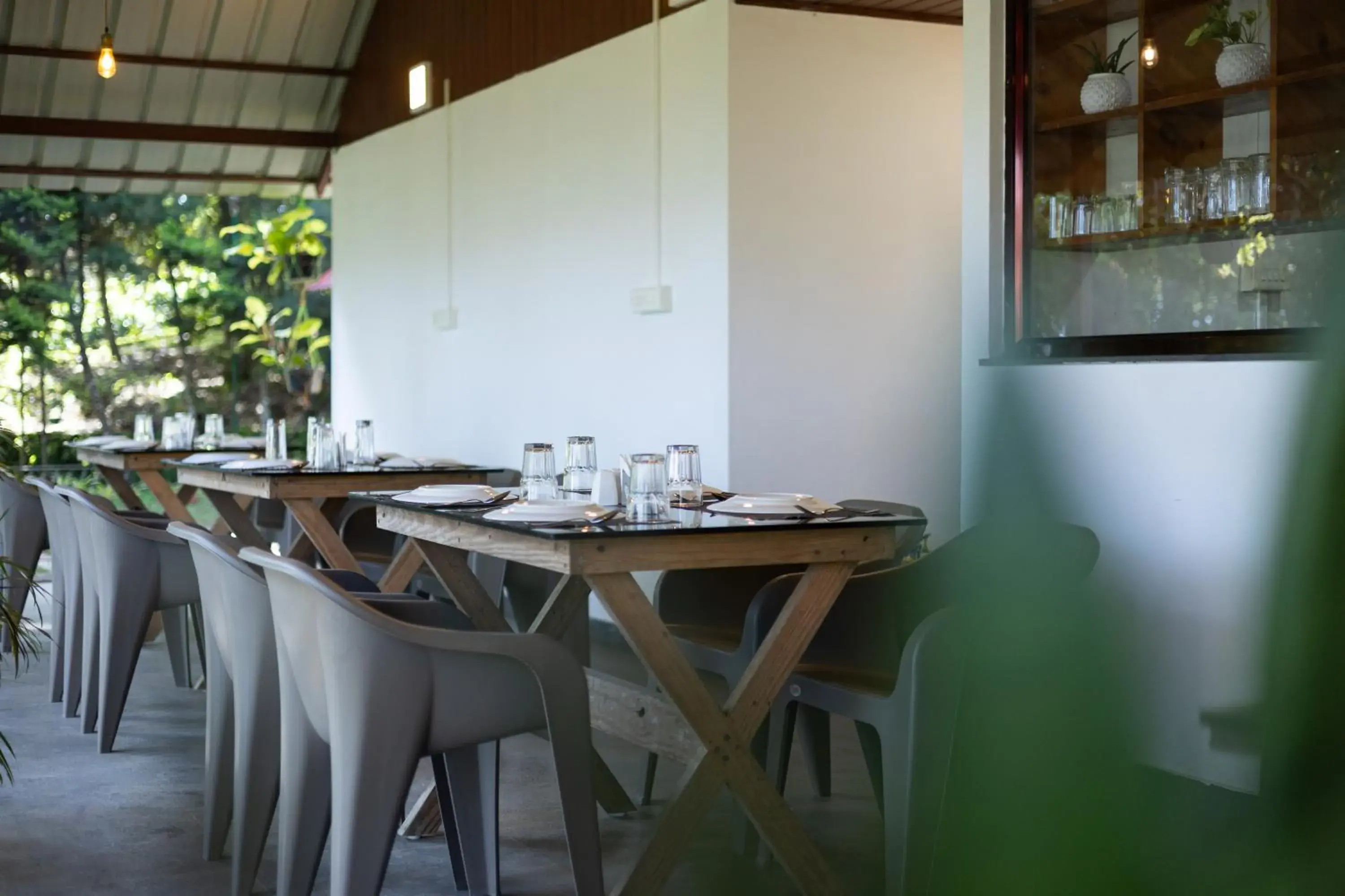 Restaurant/places to eat in Avadale Munnar (Stag Groups Not Allowed) Restaurant/places to eat in Avadale Munnar (Stag Groups Not Allowed)