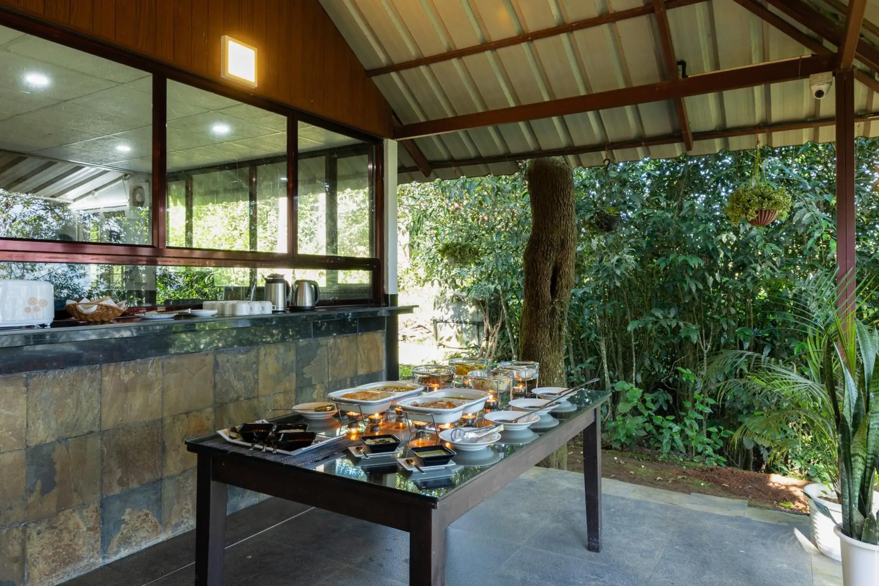 Restaurant/places to eat in Avadale Munnar (Stag Groups Not Allowed) Restaurant/places to eat in Avadale Munnar (Stag Groups Not Allowed)