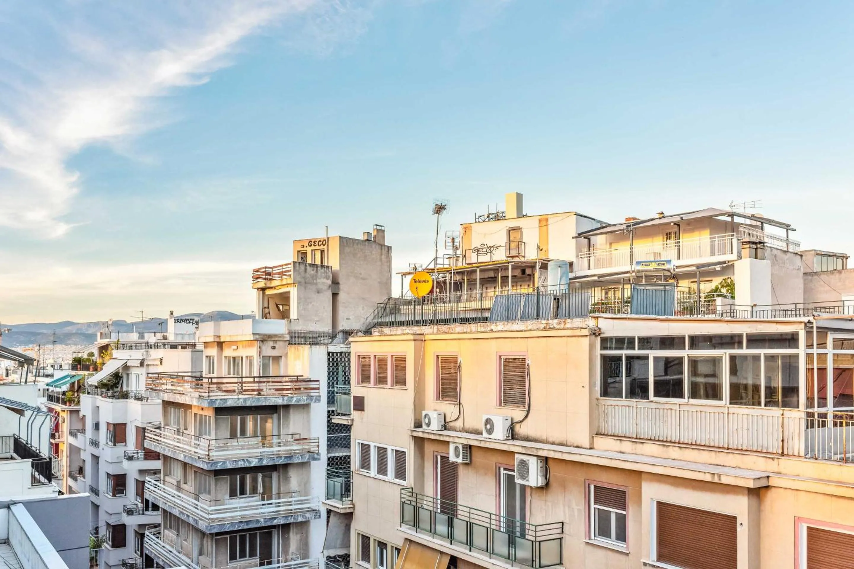 Limehome Athens Solonos City Center