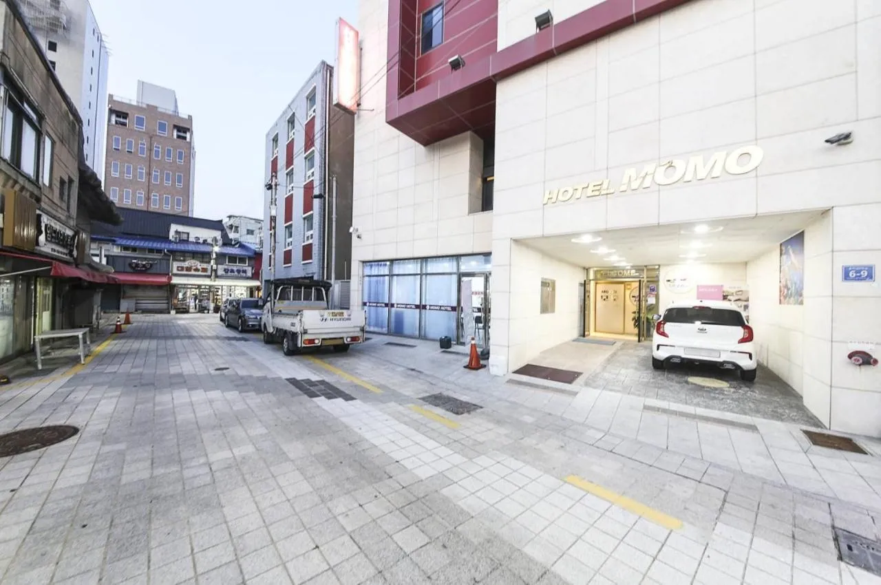 Hotel MoMo
