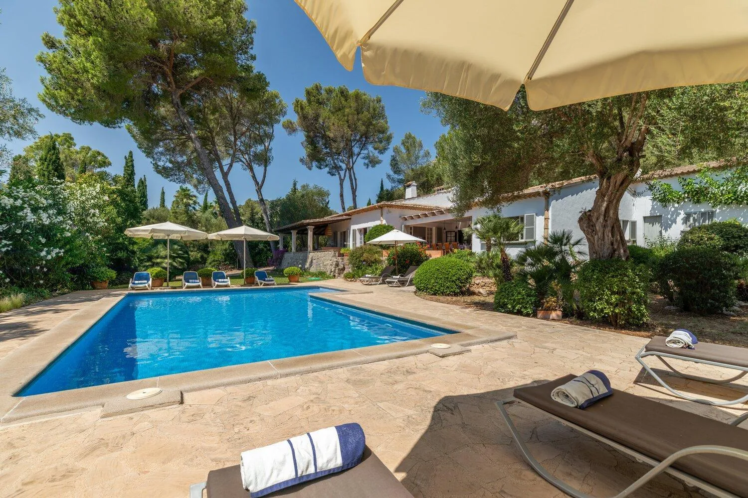 Property building in Owl Booking Villa Bella Fonte - Luxury Retreat