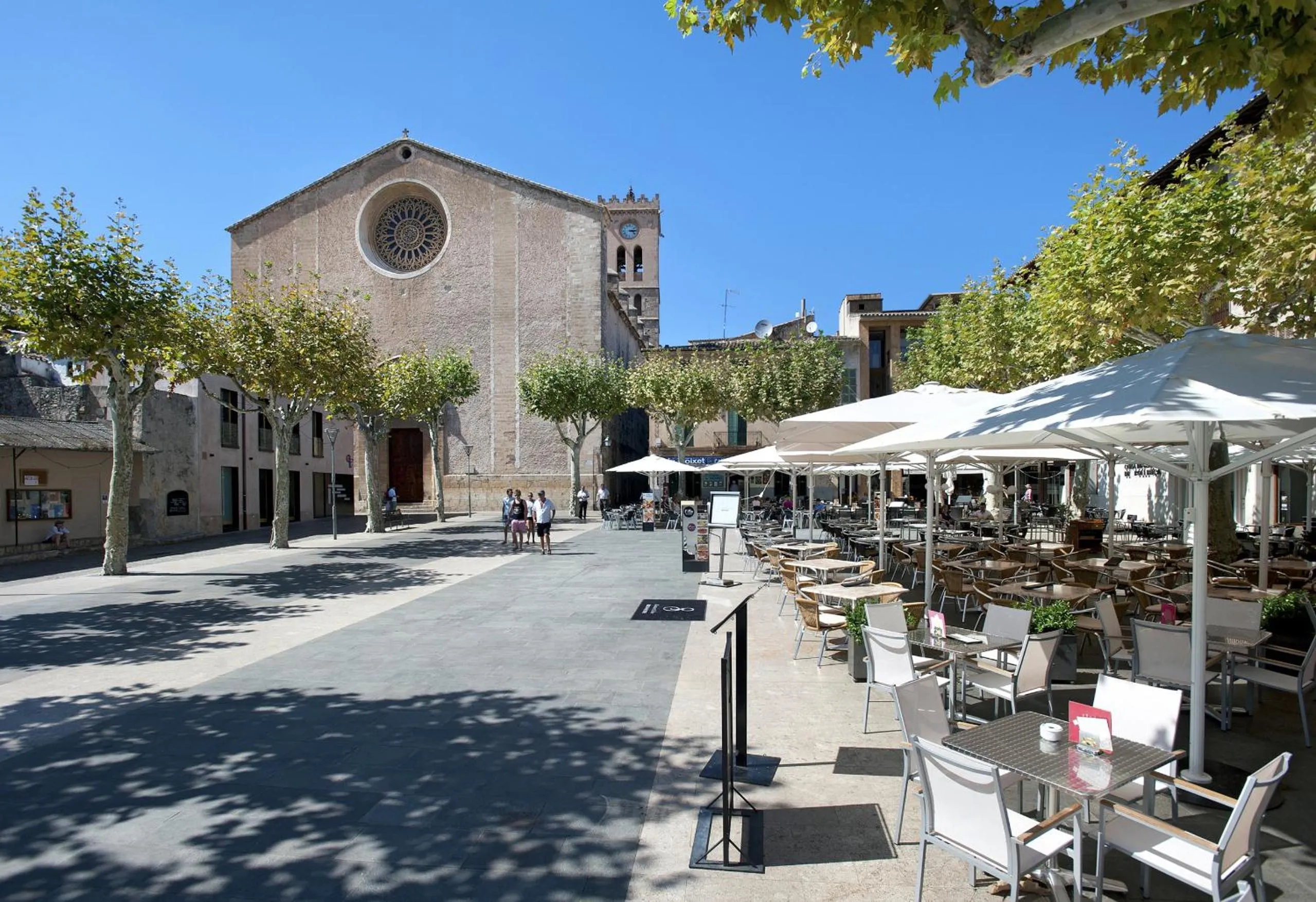 Neighbourhood in Owl Booking Villa Bella Fonte - Luxury Retreat