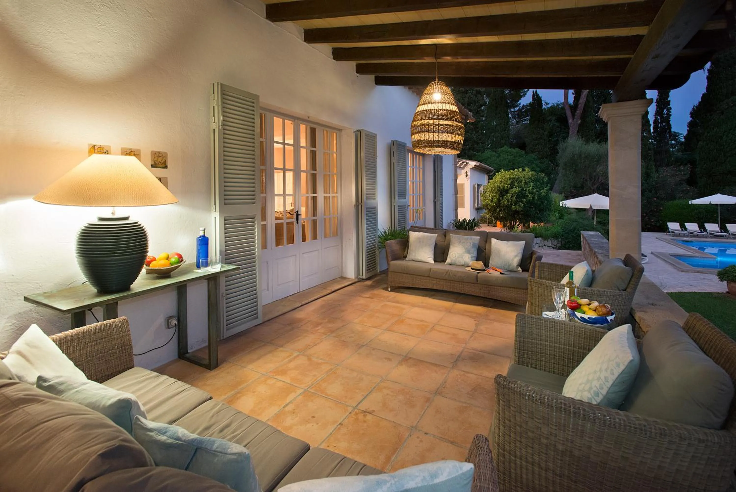 Patio in Owl Booking Villa Bella Fonte - Luxury Retreat