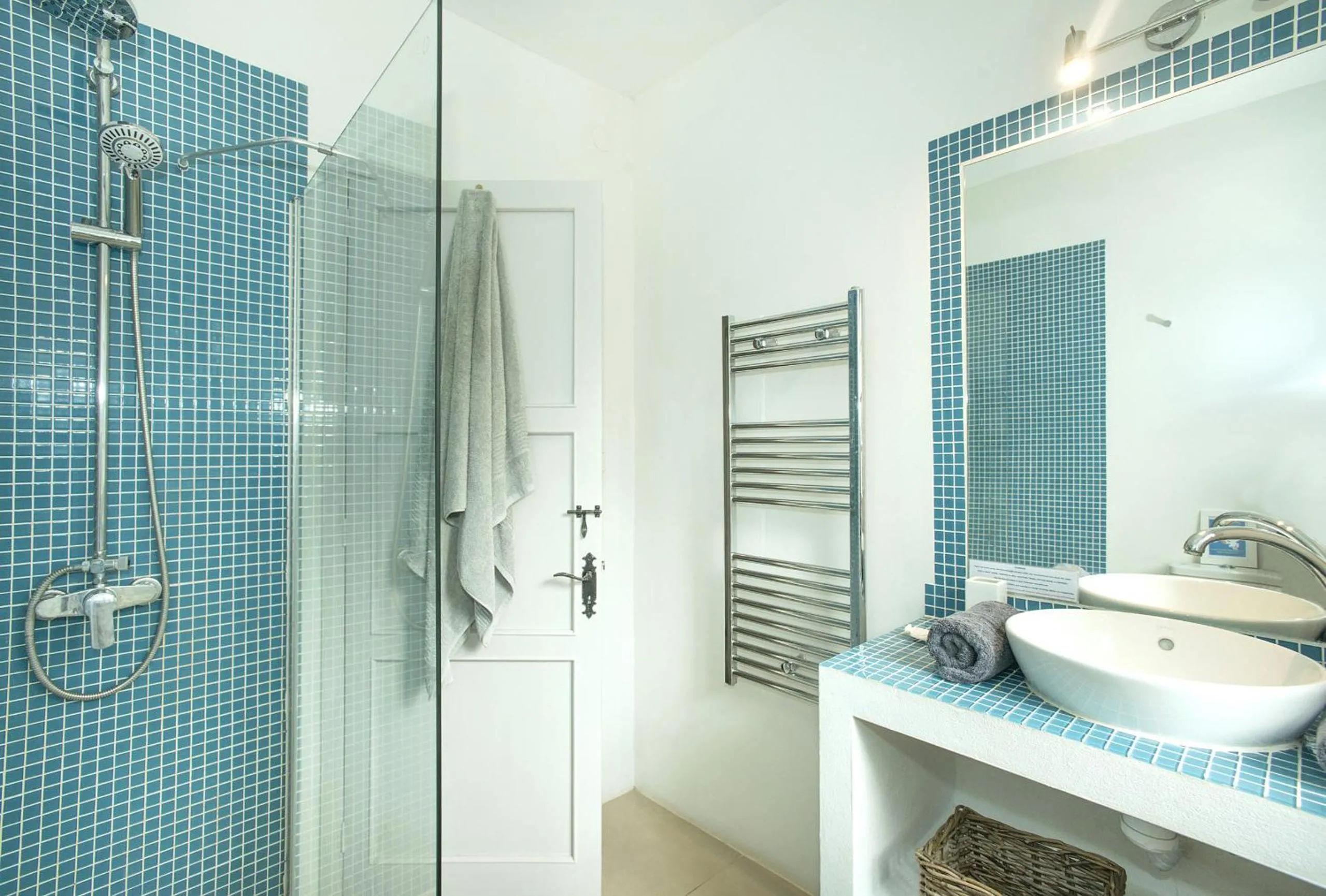 Shower in Owl Booking Villa Bella Fonte - Luxury Retreat
