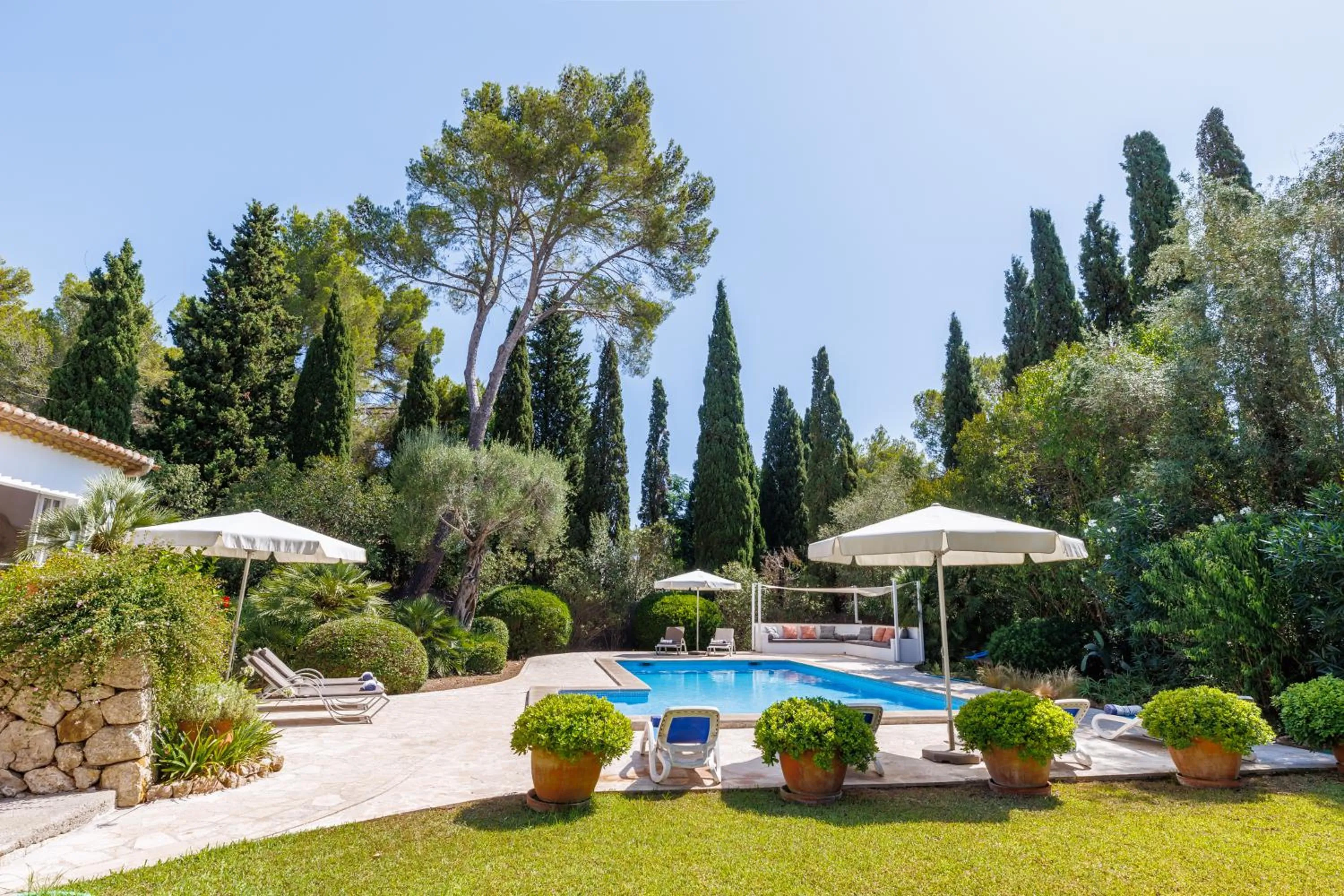 Patio in Owl Booking Villa Bella Fonte - Luxury Retreat