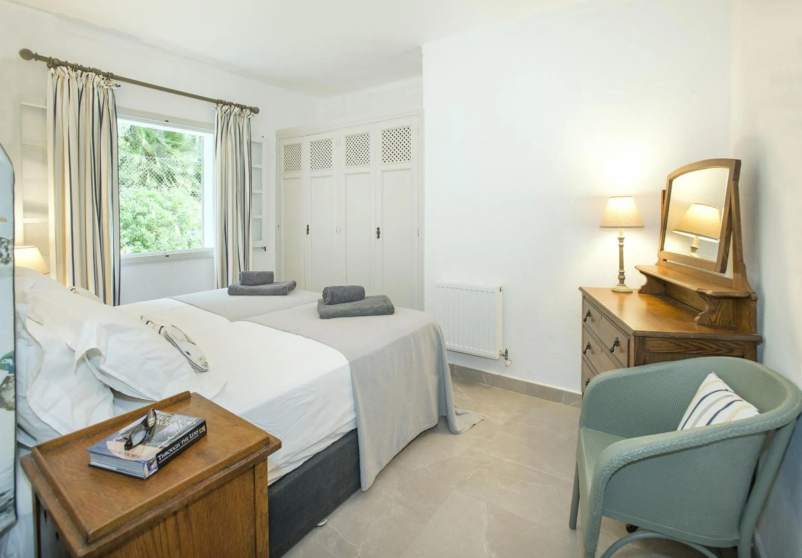Bed in Owl Booking Villa Bella Fonte - Luxury Retreat