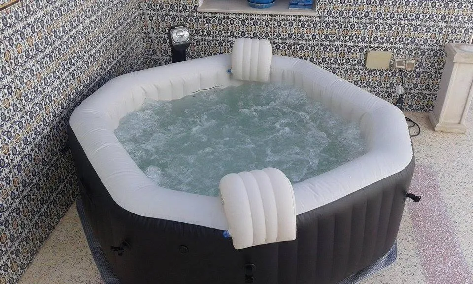 Hot Tub in Dar El Goulli