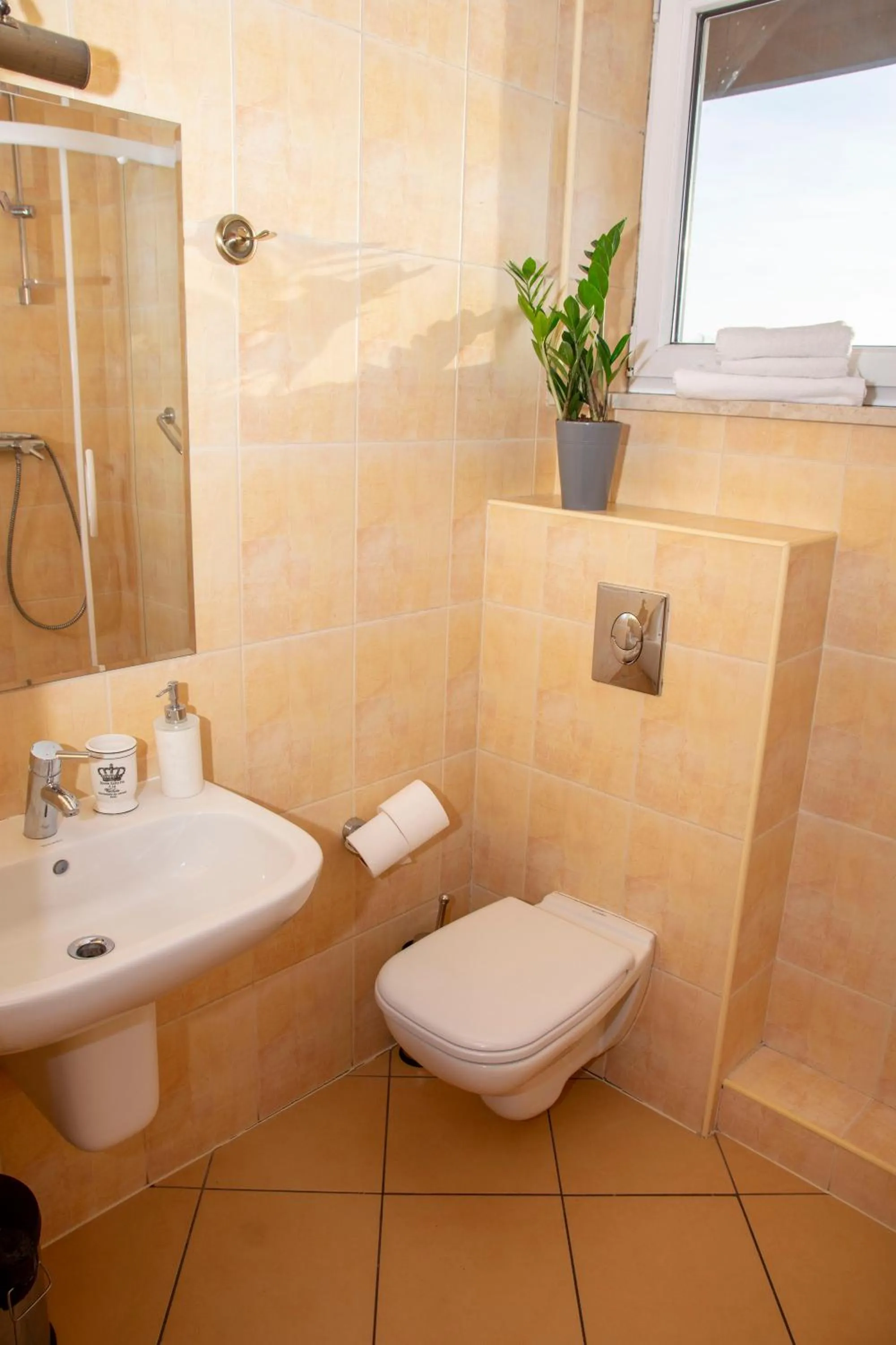 Weranda Rooms