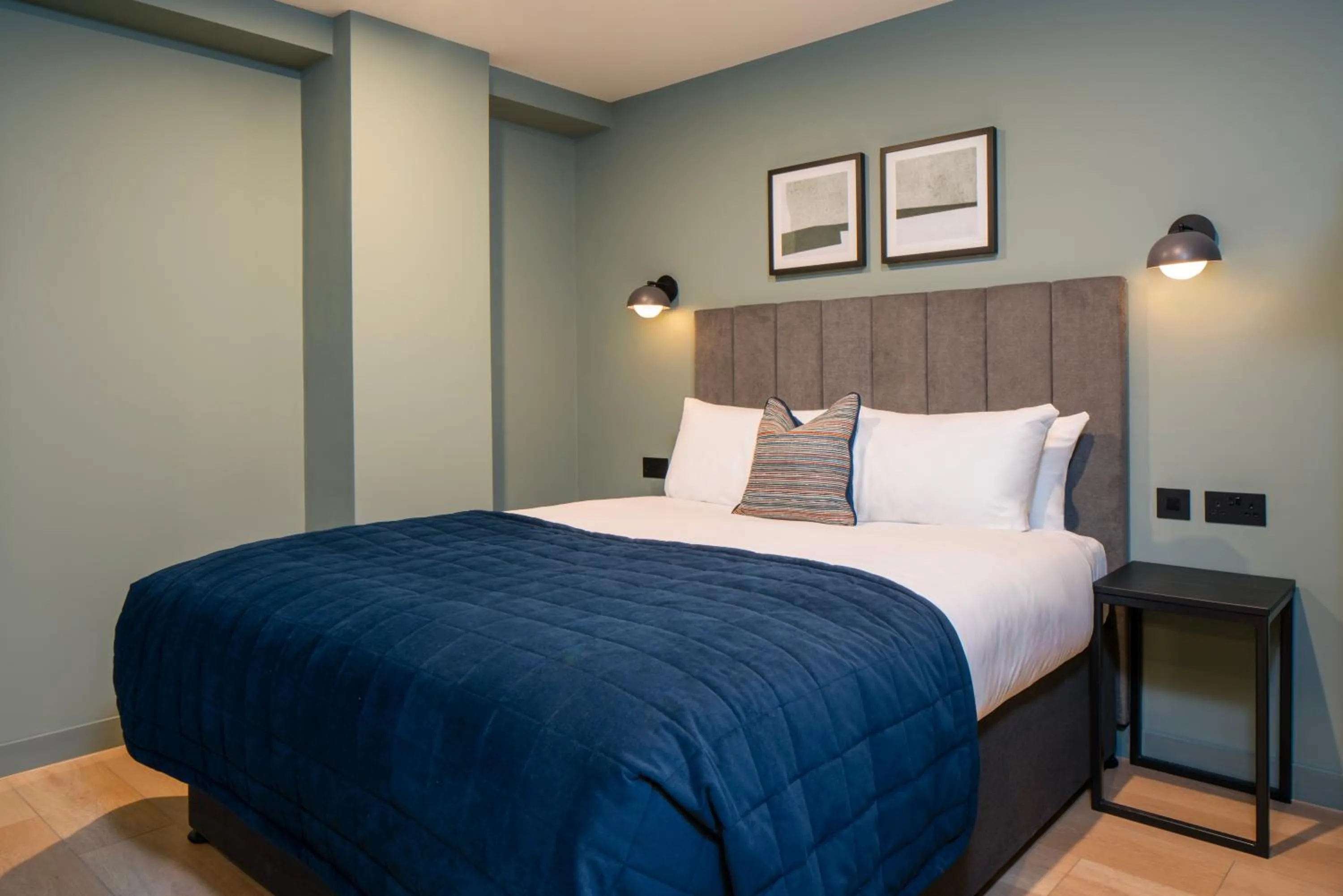 Bedroom, Bed in Aparthotel Birmingham