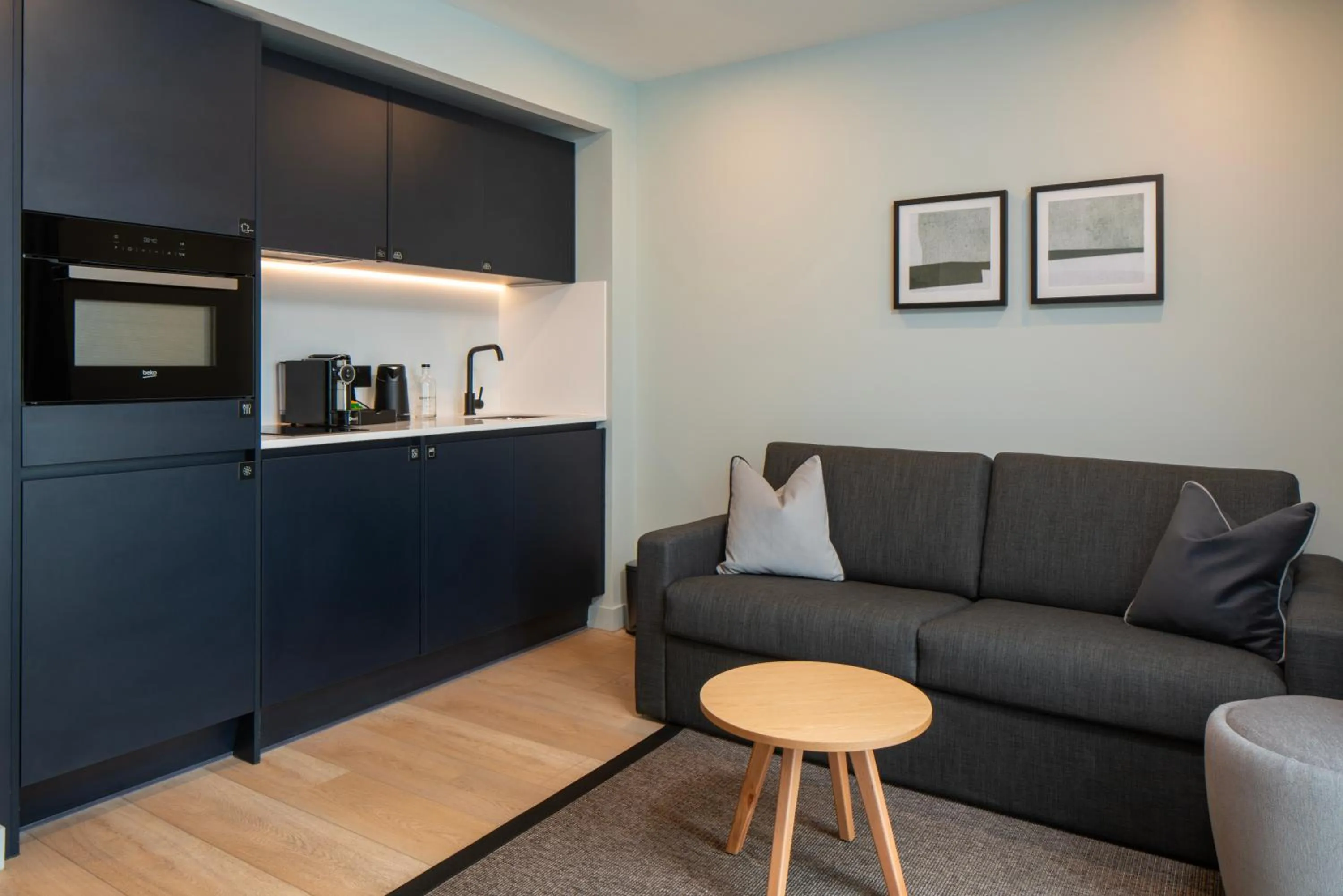 Seating area in Aparthotel Birmingham