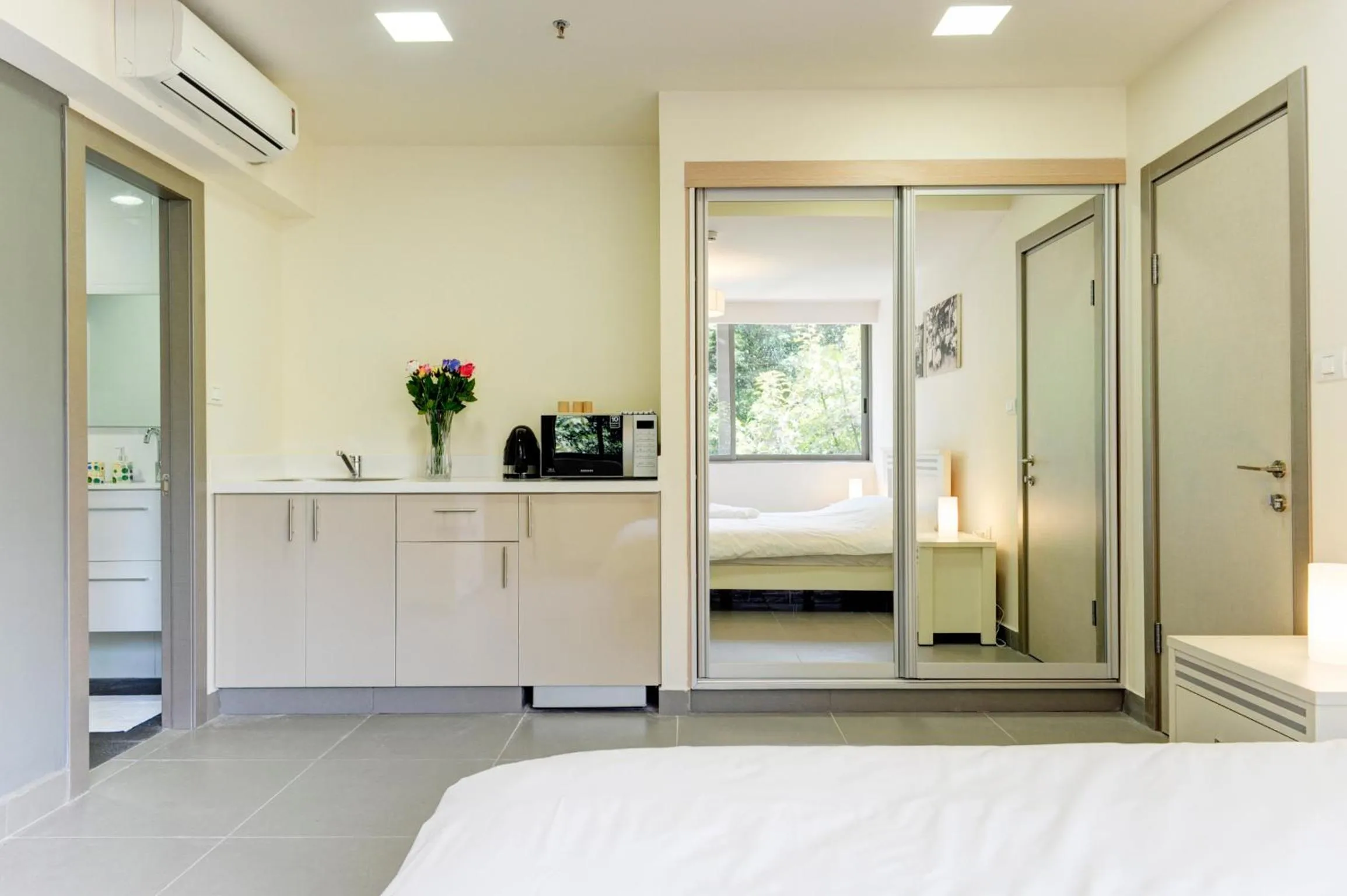 Decorative detail, Bed in Dizengoff Inn Apartments