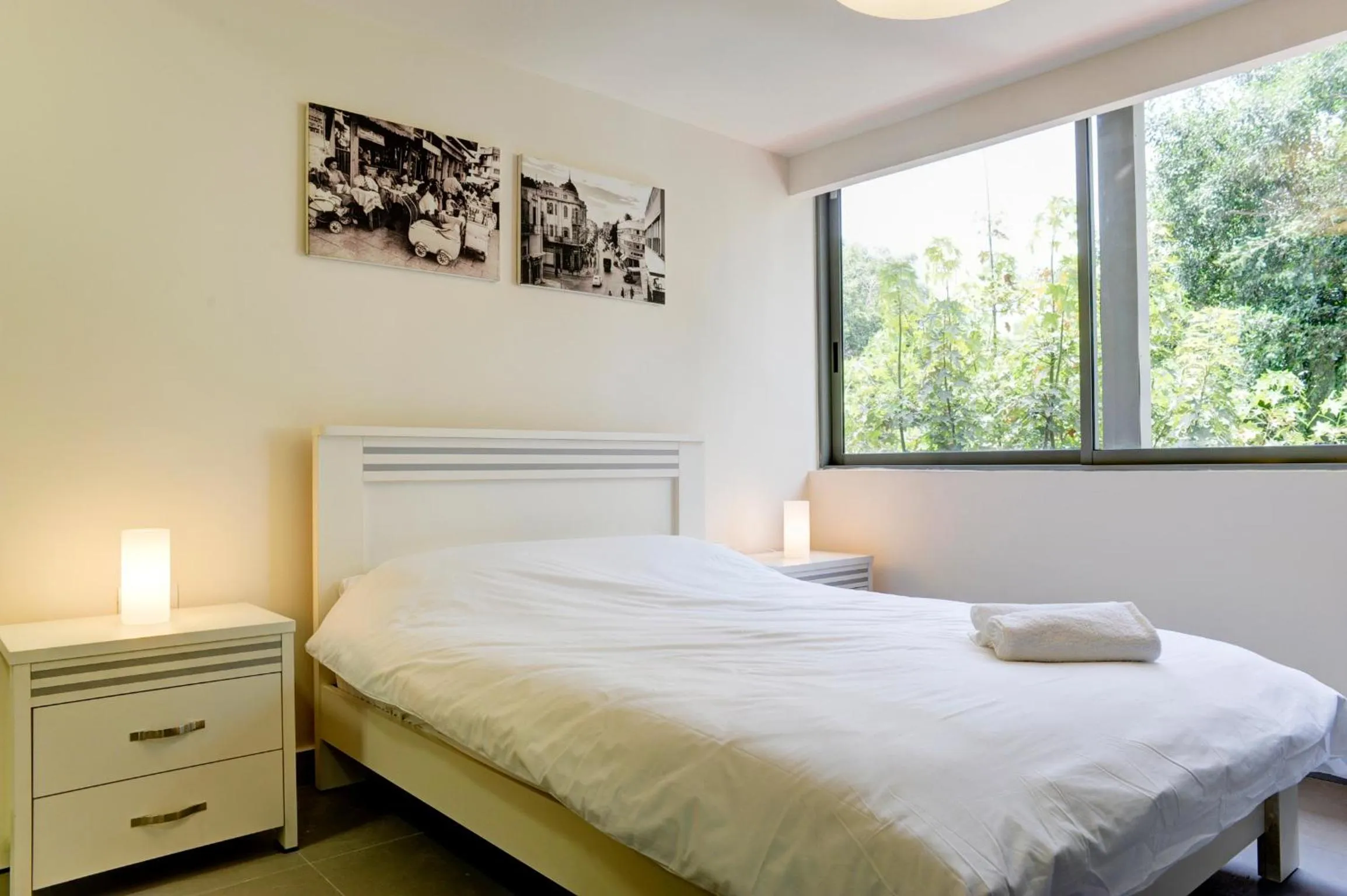 Day, Bed in Dizengoff Inn Apartments