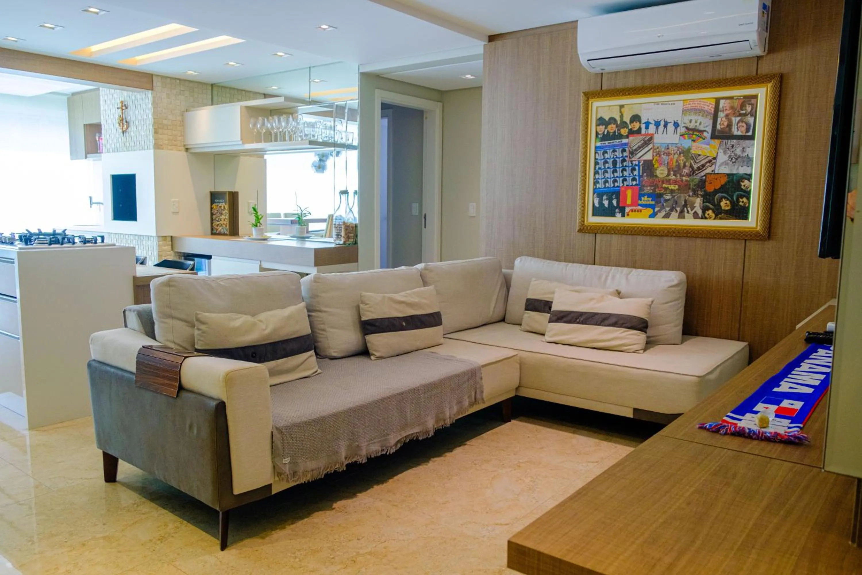 Luxury at the beach!Wi-Fi500Mpbs
