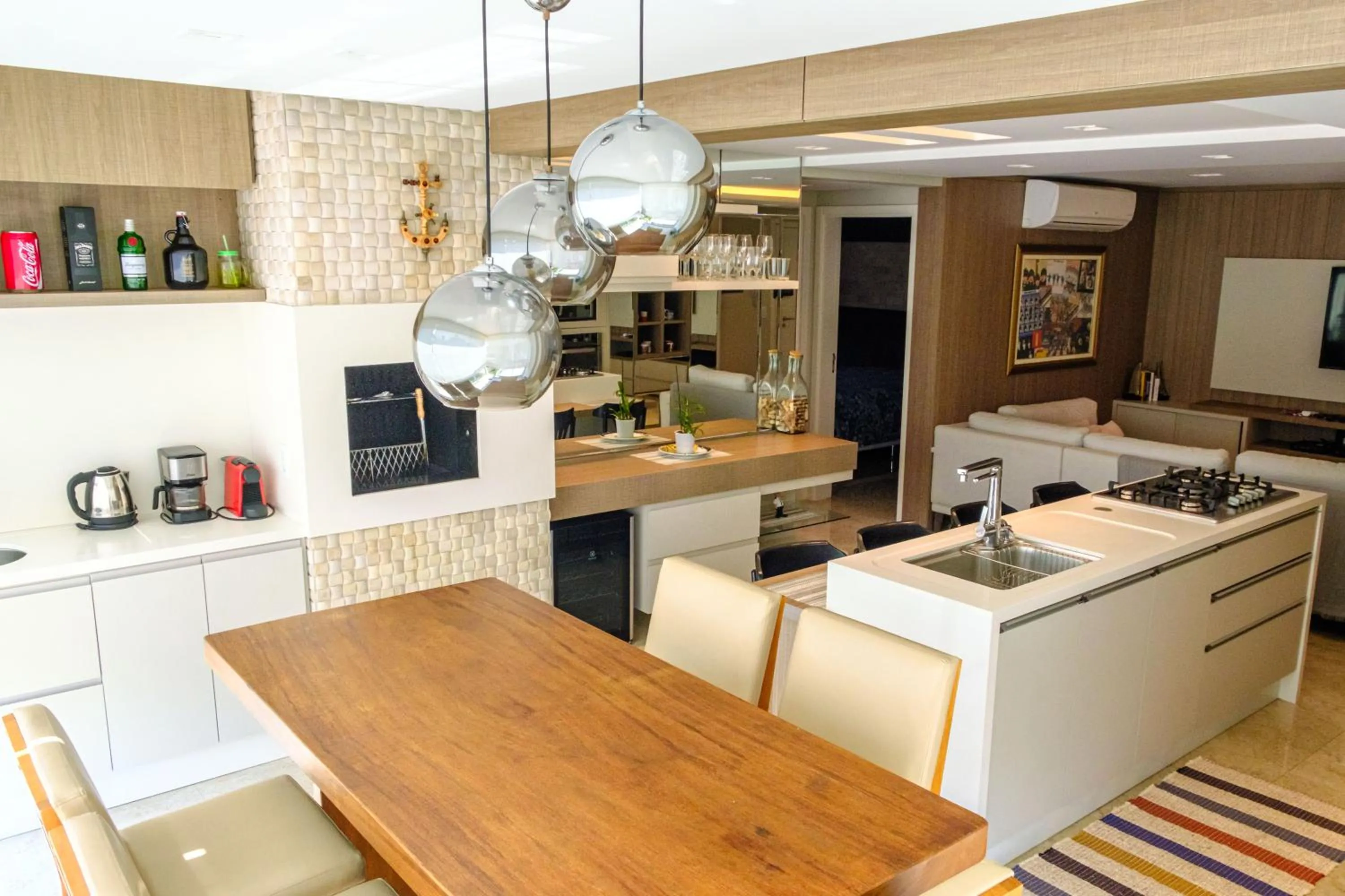 Luxury at the beach!Wi-Fi500Mpbs