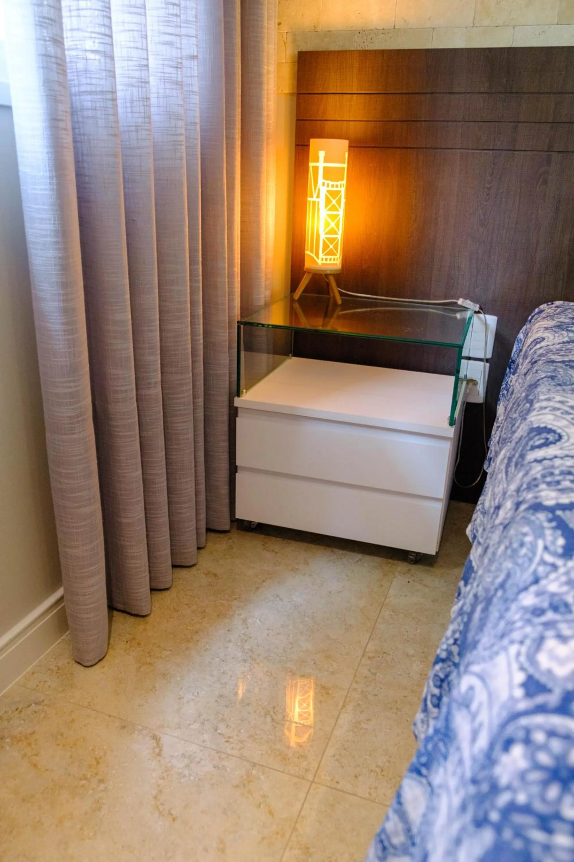 Bed in Luxury at the beach!Wi-Fi500Mpbs