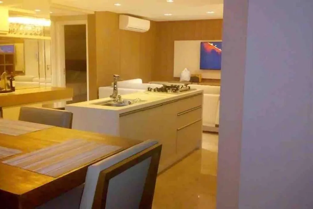 Luxury at the beach!Wi-Fi500Mpbs