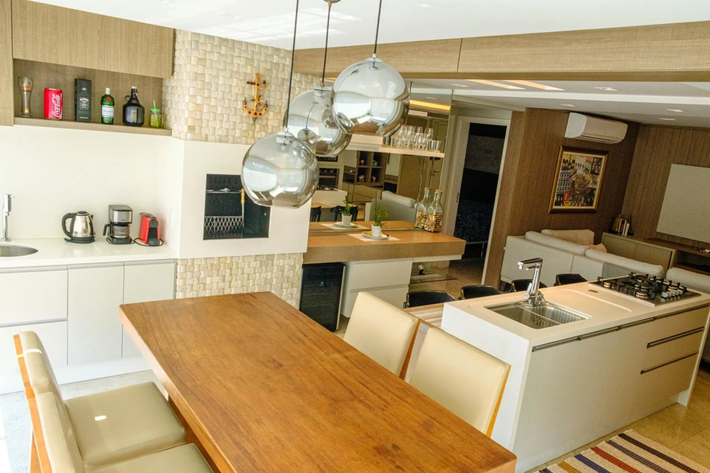 Luxury at the beach!Wi-Fi500Mpbs