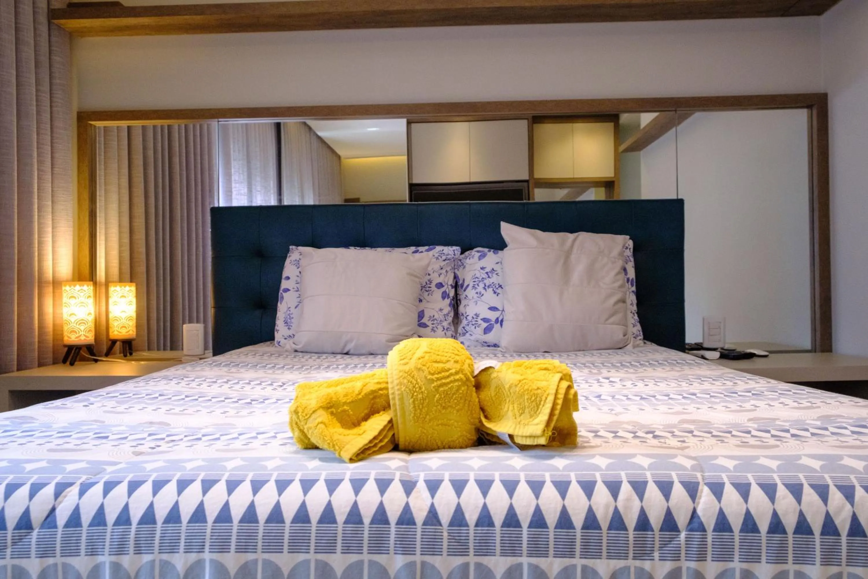 Bed in Luxury at the beach!Wi-Fi500Mpbs